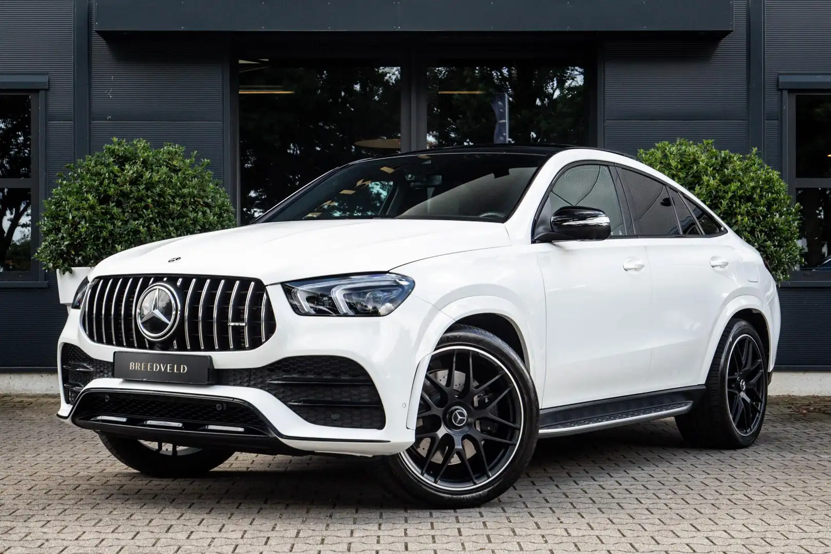 Mercedes-Benz GLE 63 AMG 350 de Coupé 4MATIC White - 1