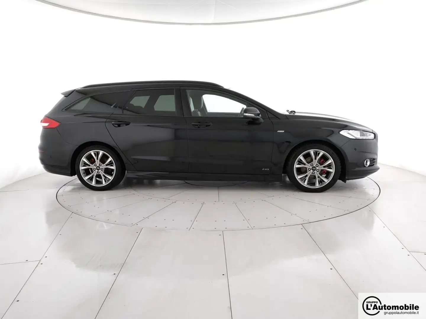 Ford Mondeo SW 2.0 tdci ST-Line Business awd s Nero - 2
