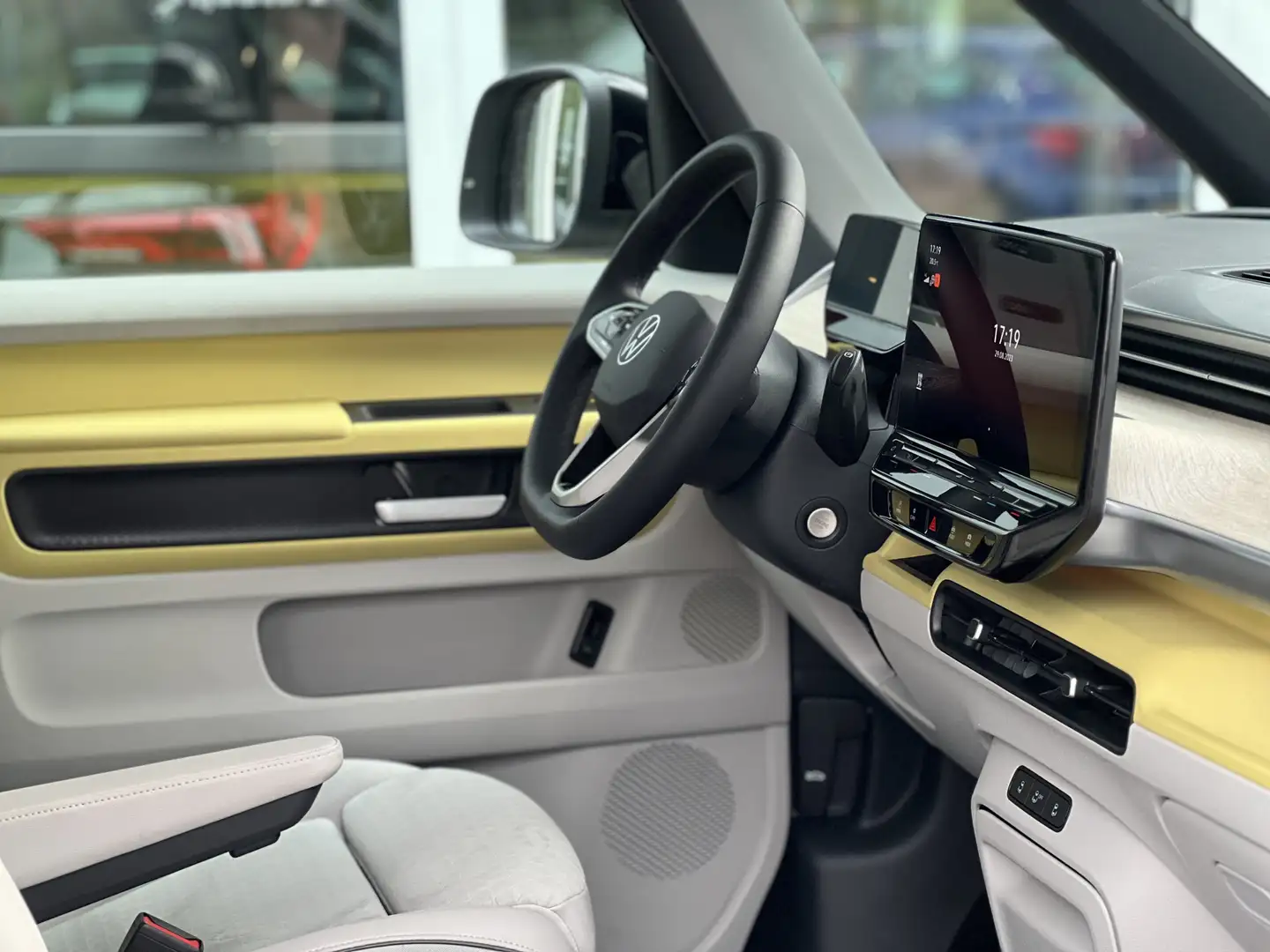 Volkswagen ID. Buzz 1st Max 77 kWh | 360° Camera | Elek. schuifdeuren Geel - 2