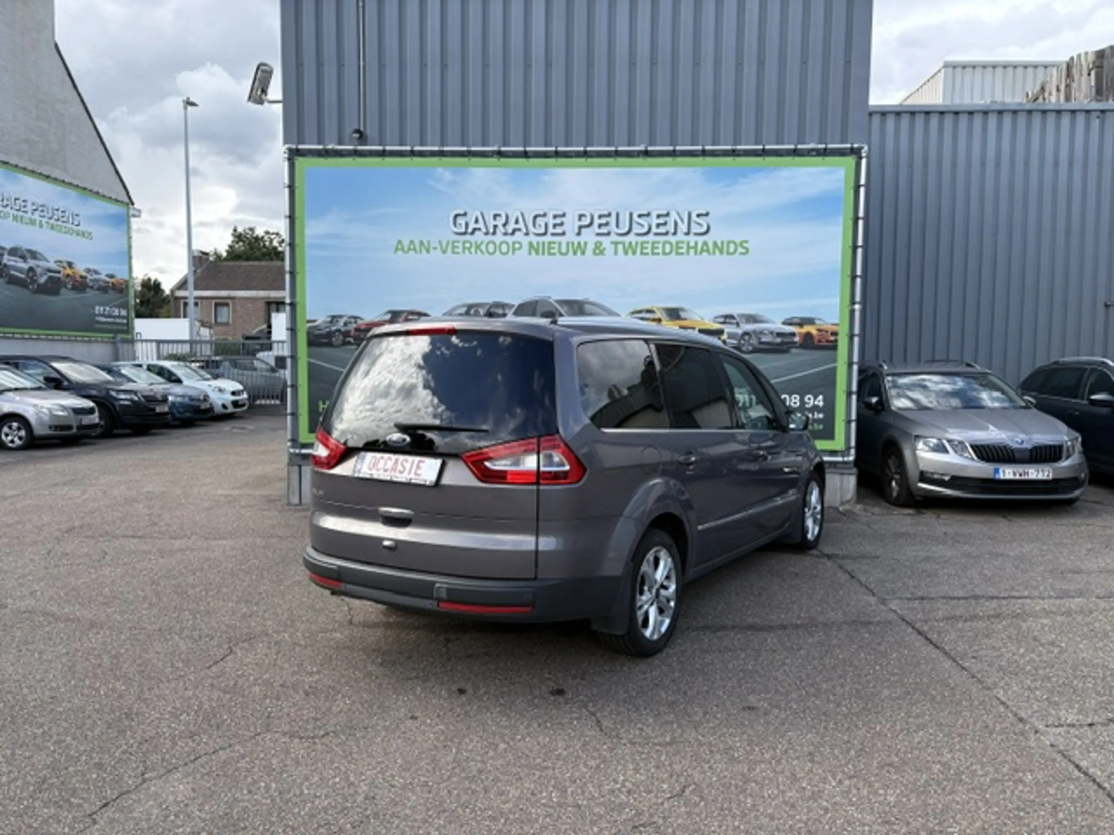 Ford Galaxy 1.6 TDC — photo 3