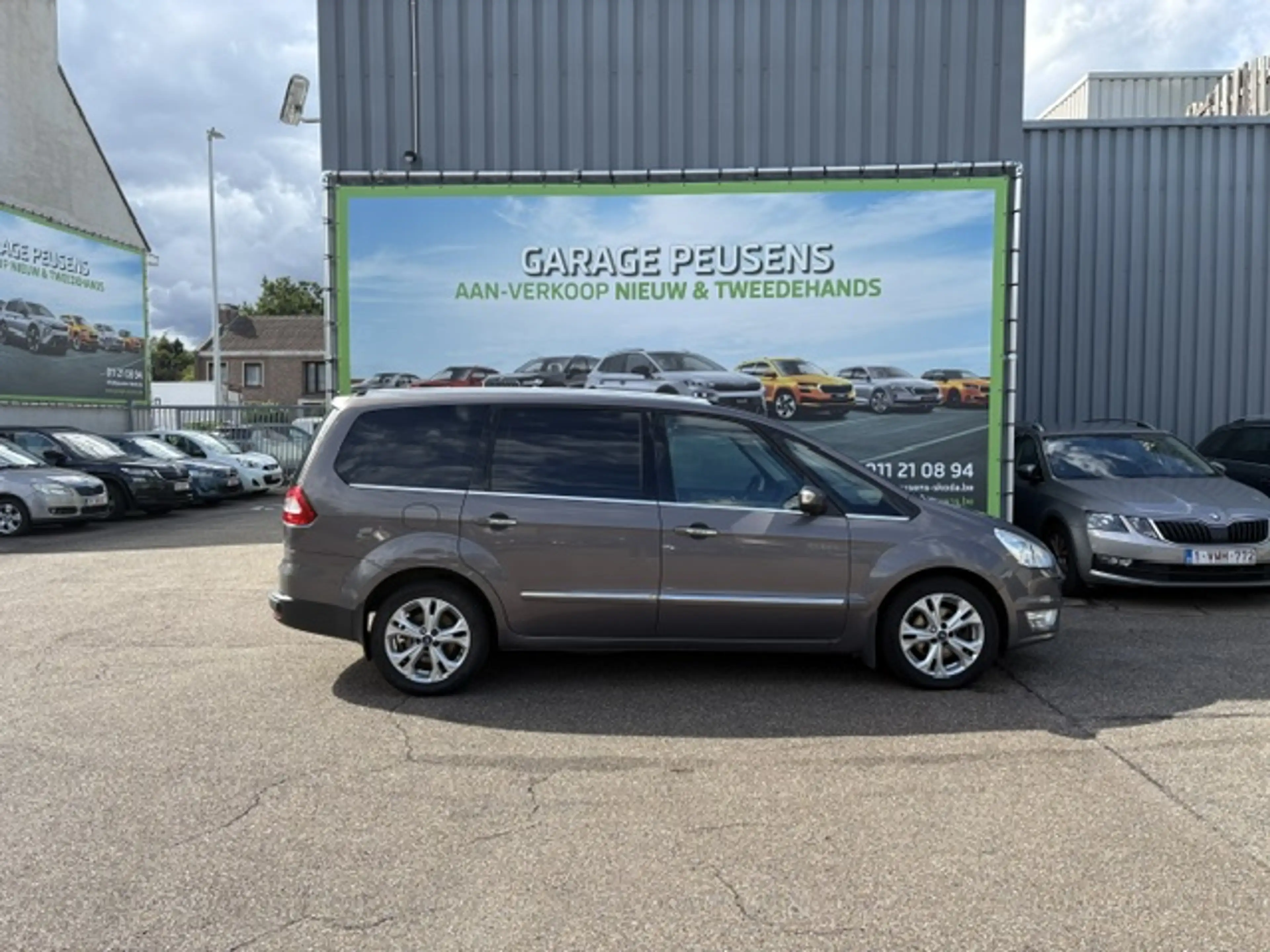 Ford Galaxy 1.6 TDC — photo 2