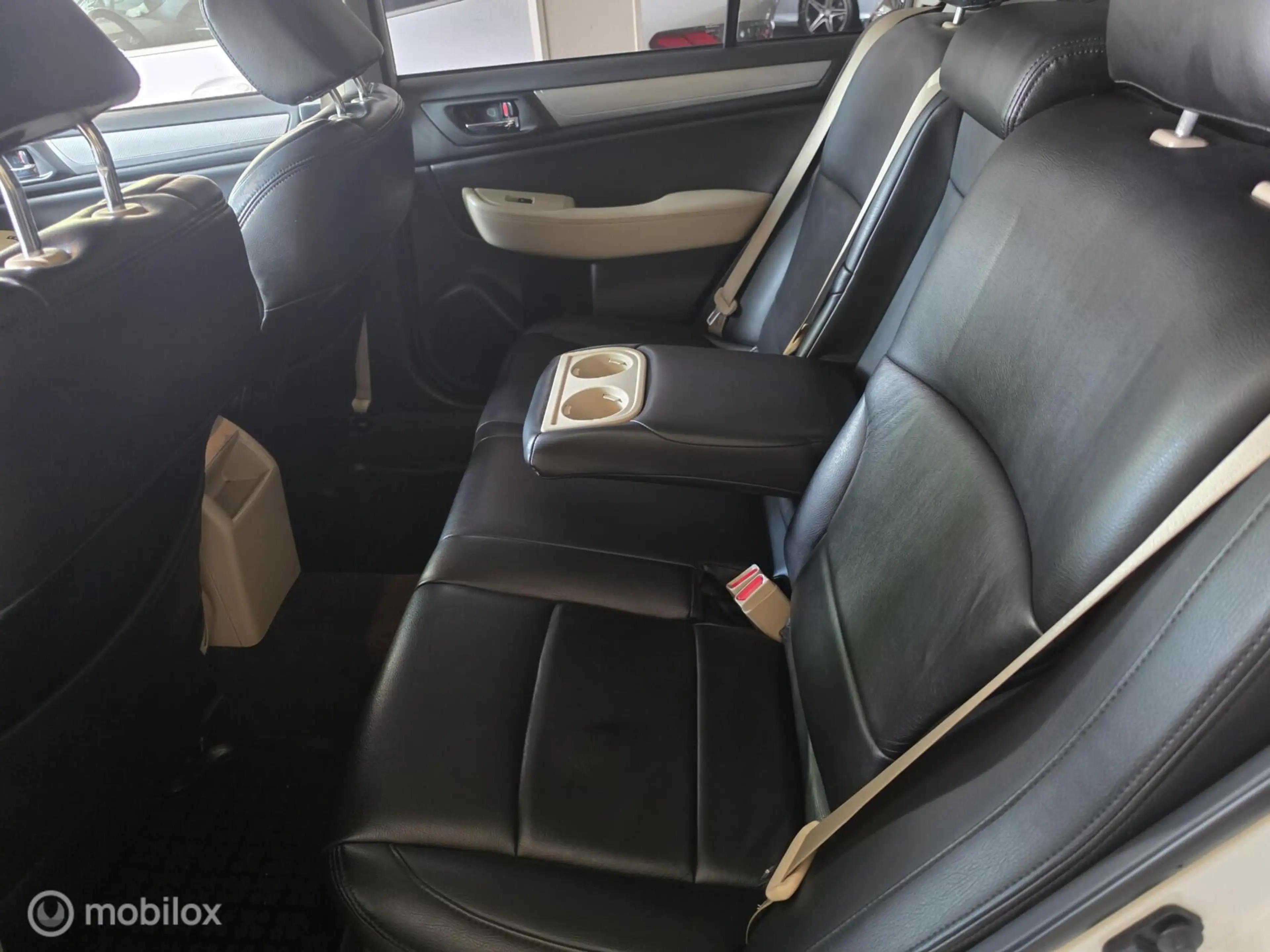 Subaru Legacy 2.5i Sport Executive — photo 10