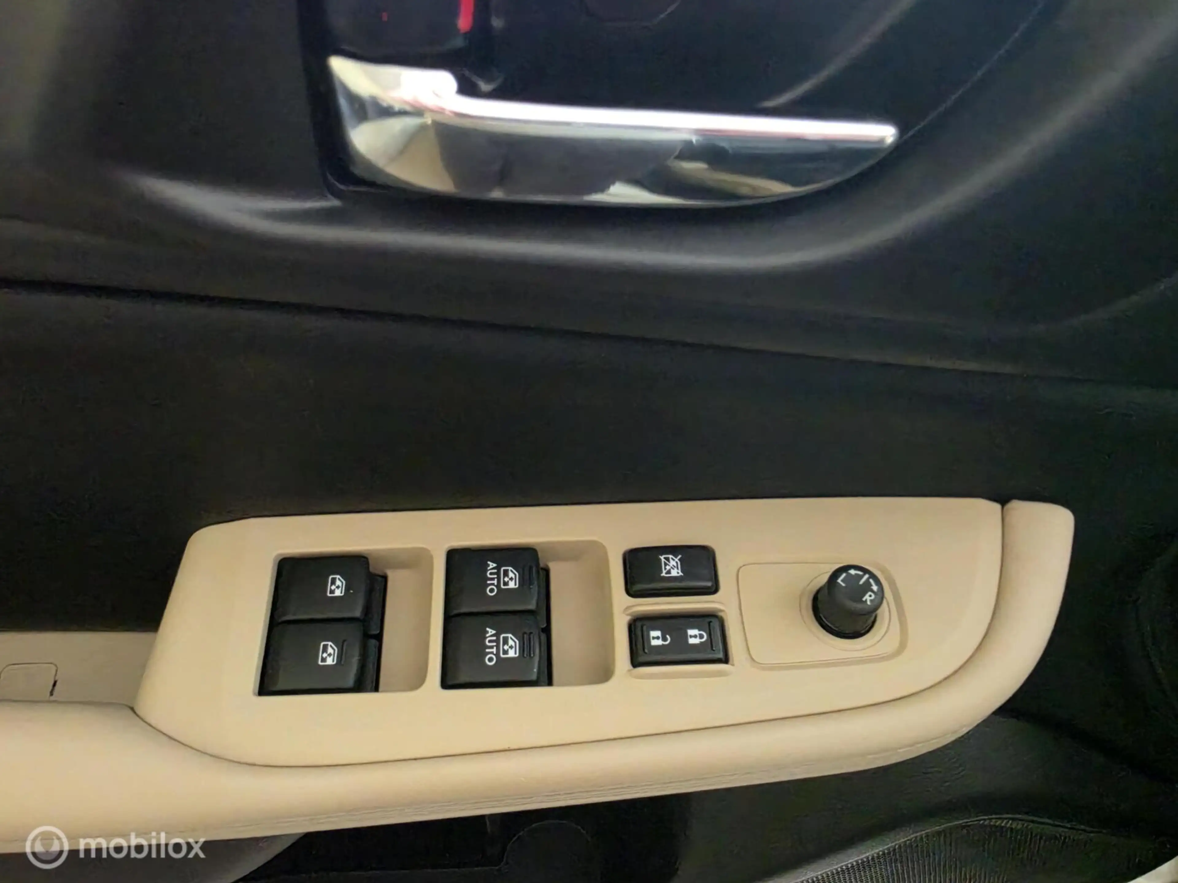 Subaru Legacy 2.5i Sport Executive — photo 13