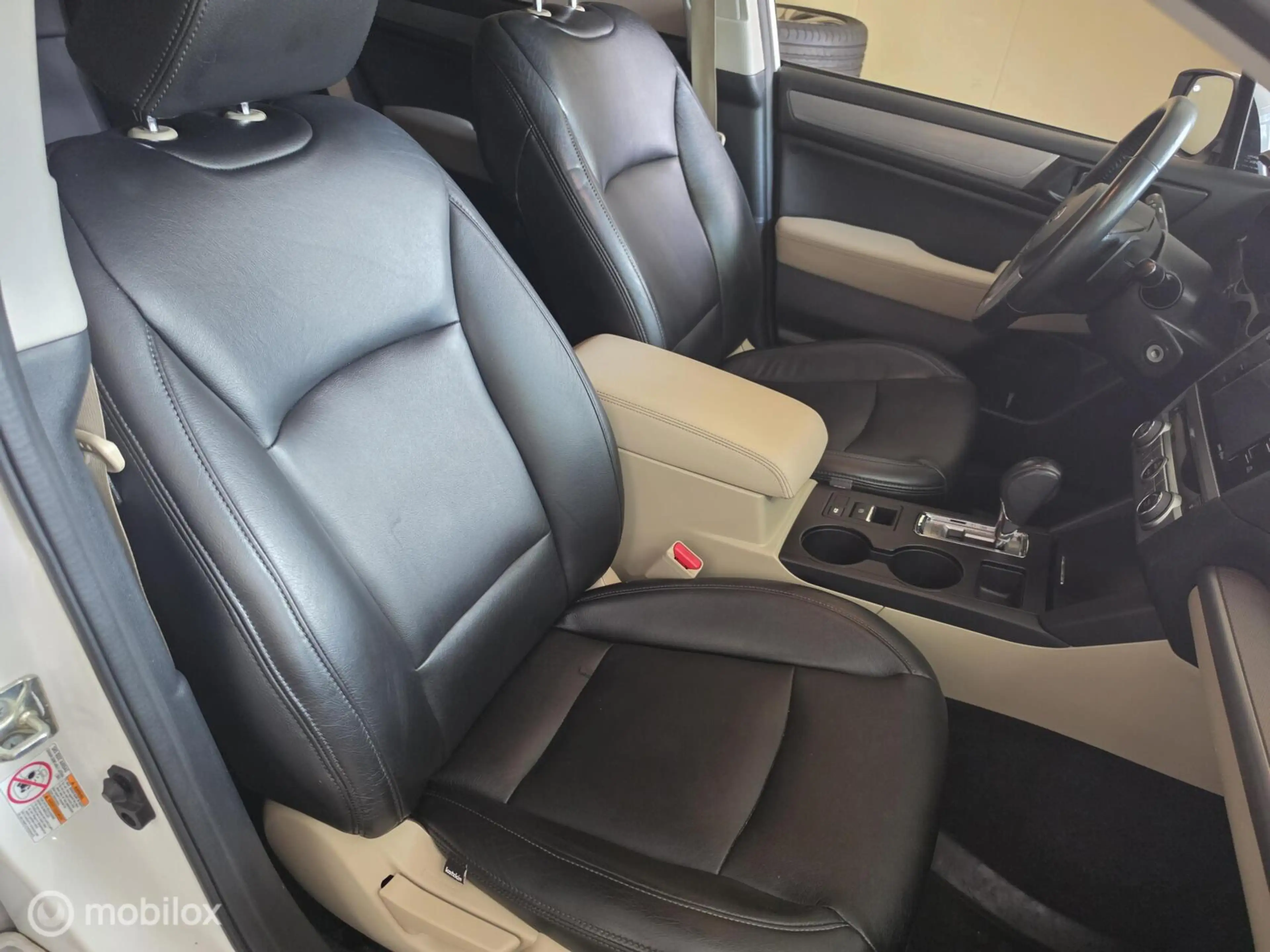 Subaru Legacy 2.5i Sport Executive — photo 11