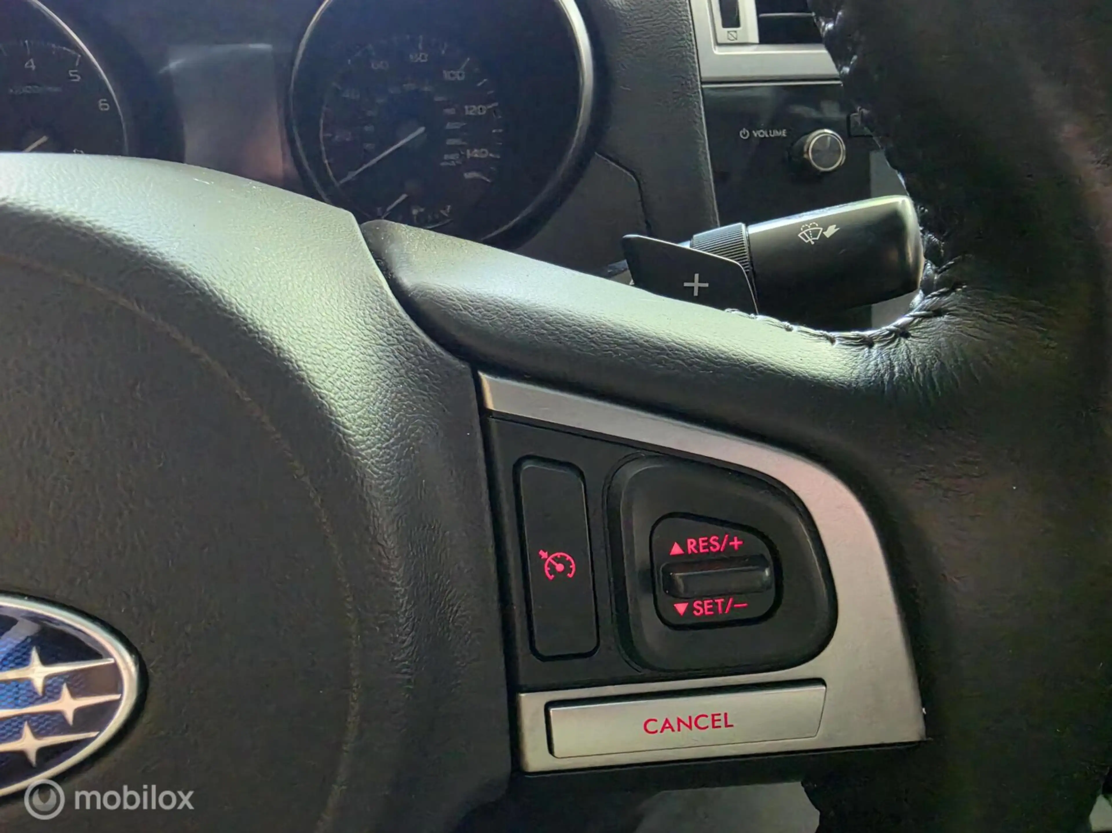 Subaru Legacy 2.5i Sport Executive — photo 15