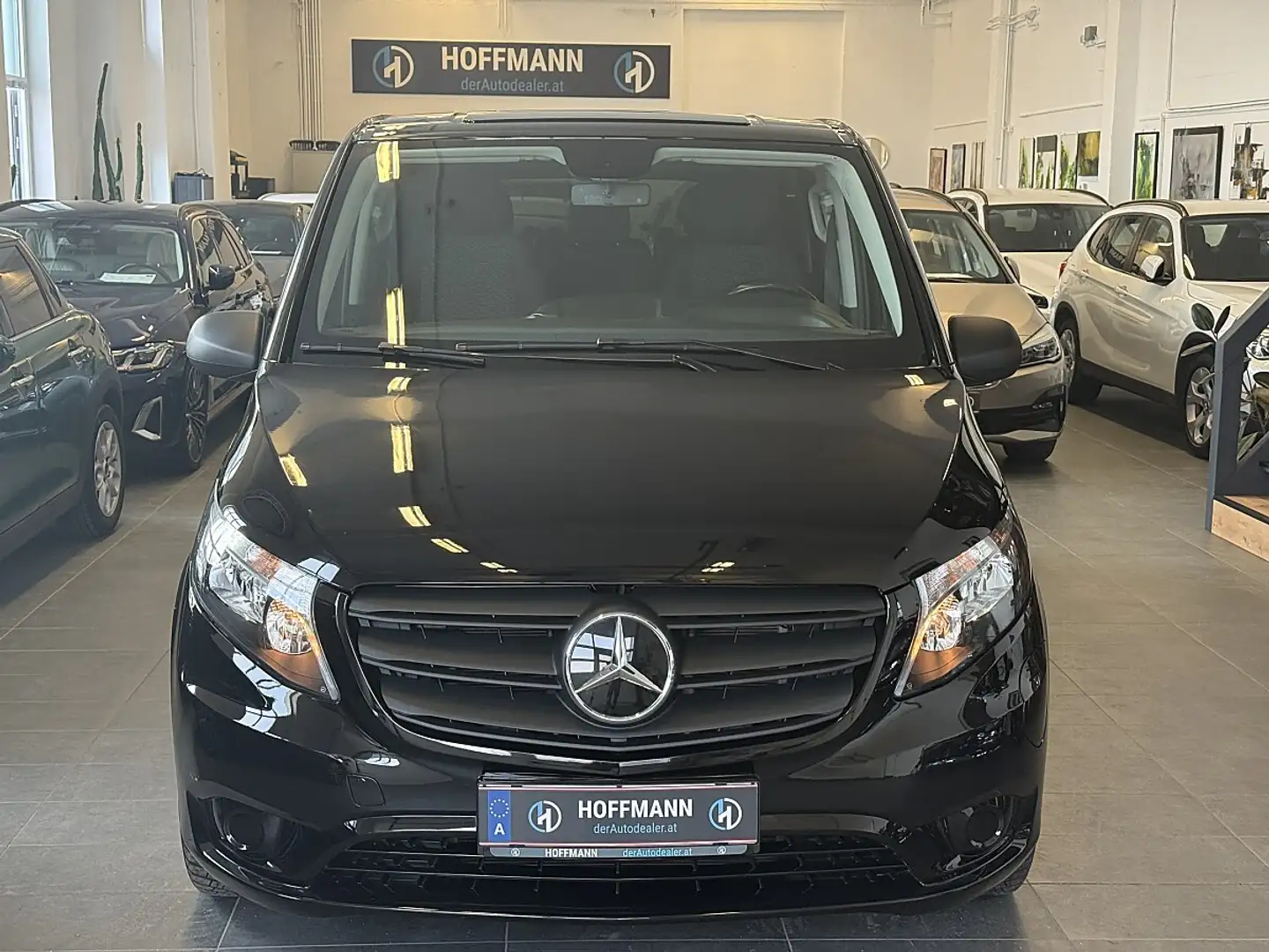 Mercedes-Benz Vito eVito Tourer lang 60kWh Noir - 2