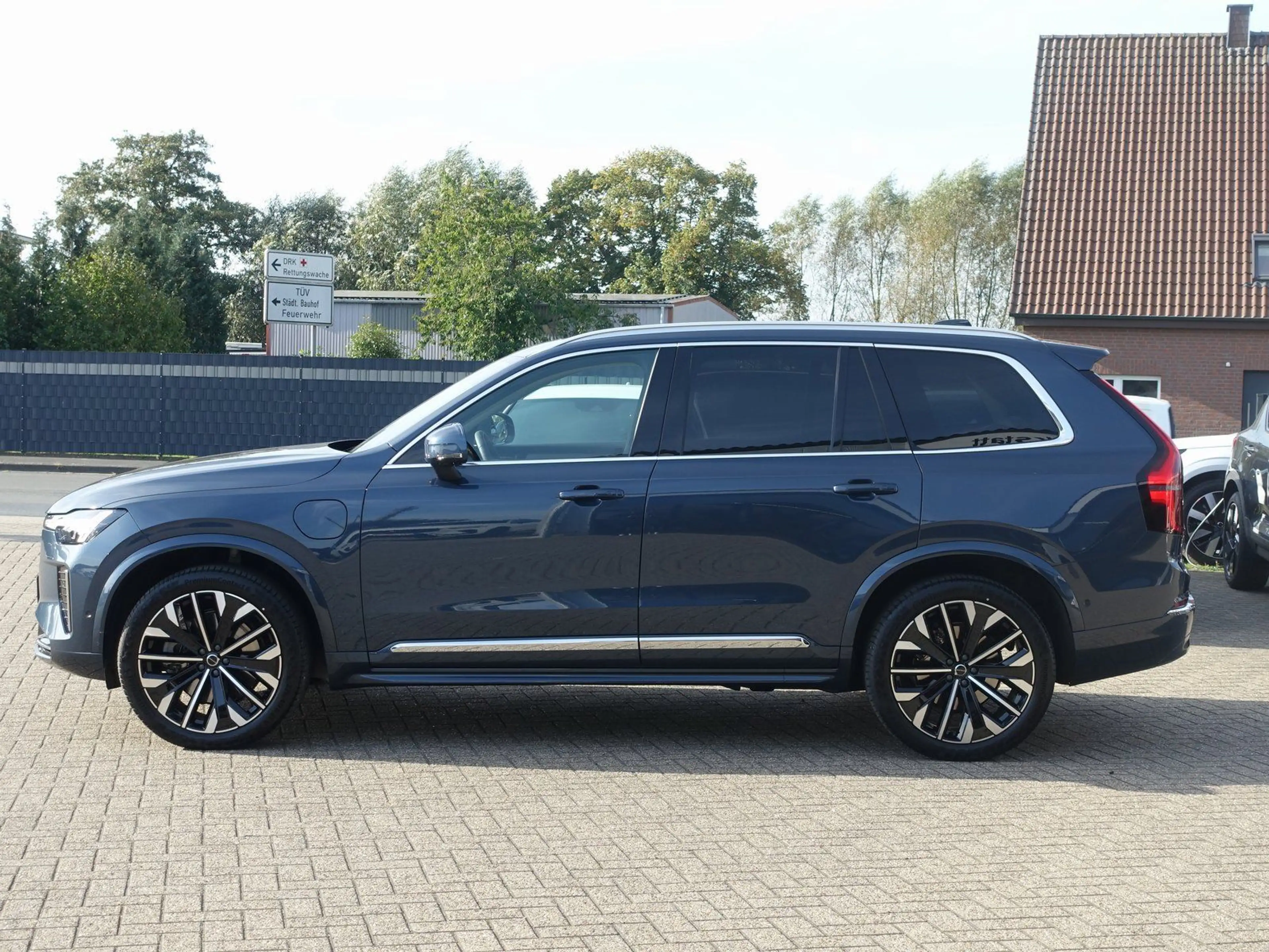 Volvo XC90 Plus T8 AWD Plug-in/FourC/HUD/H&K/360° — photo 6