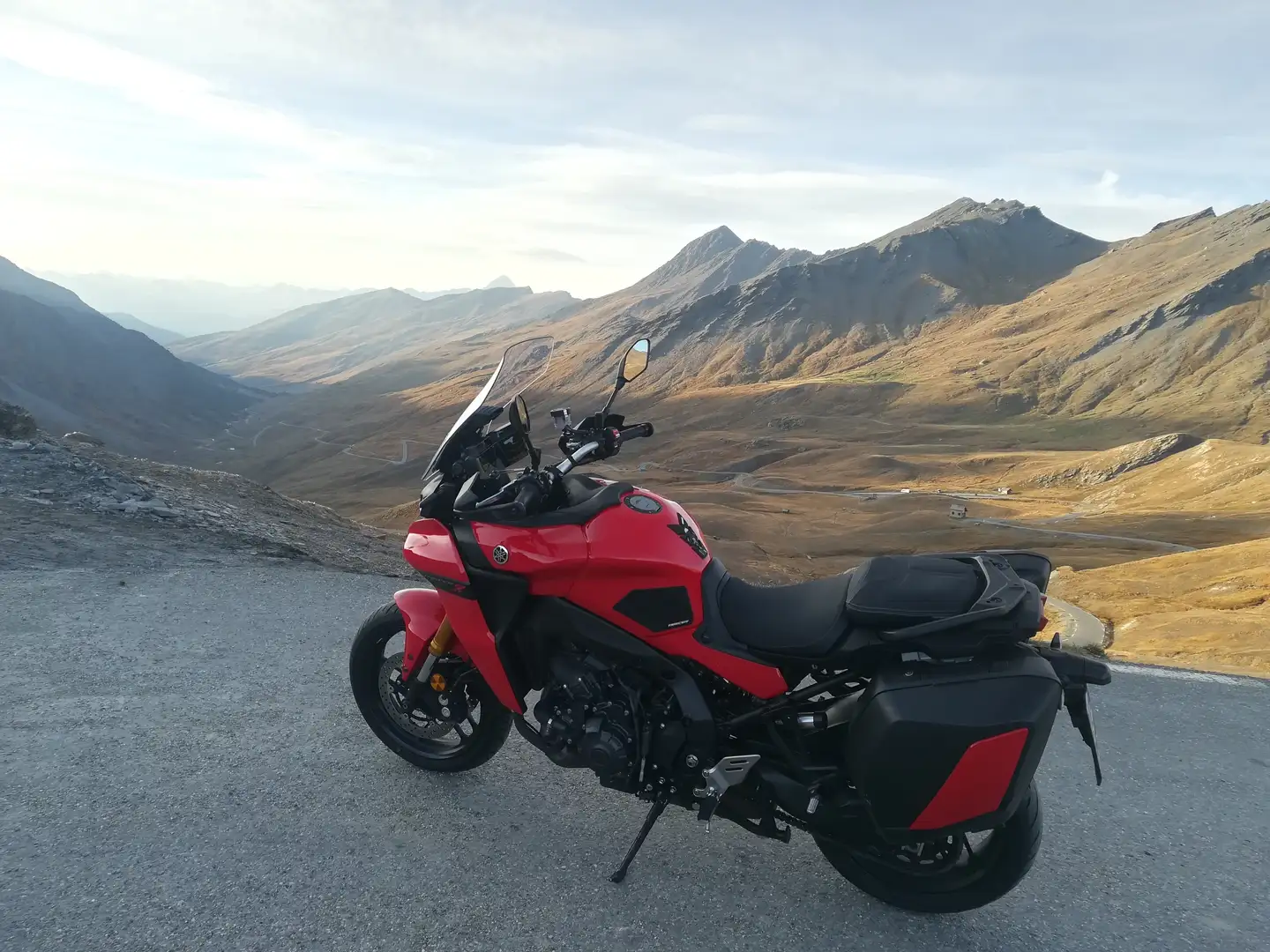 Yamaha Tracer 9 GT Roşu - 1