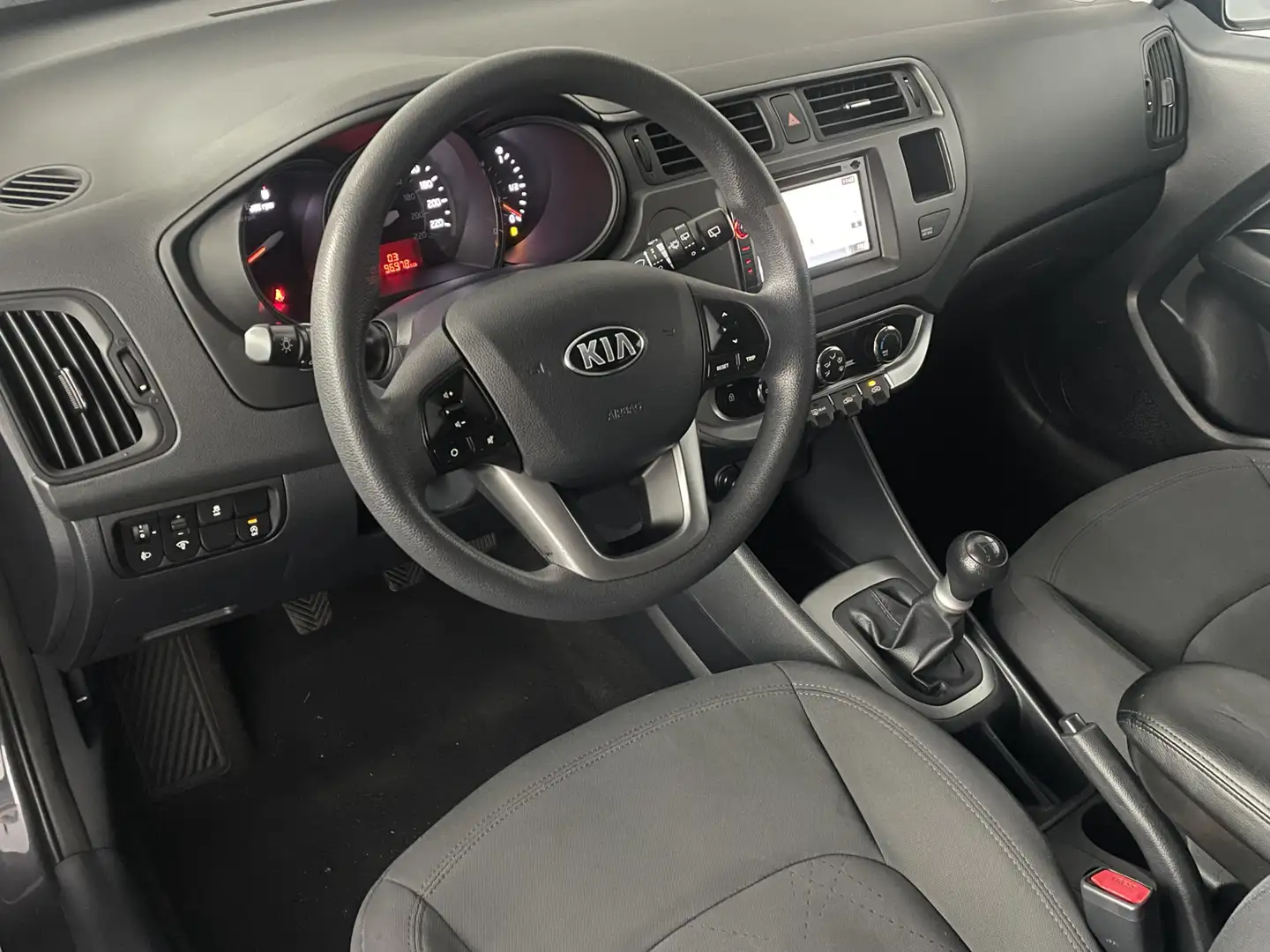 Kia Rio 1.2 CVVT Plus Pack Navigatie | Trekhaak Gris - 2