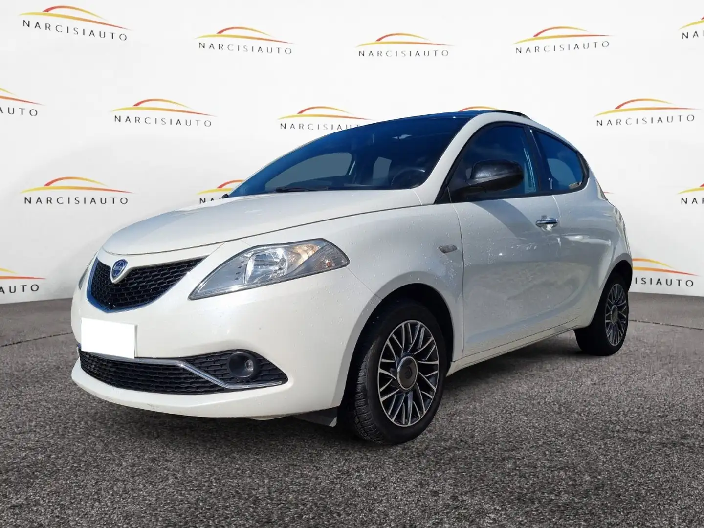 Lancia Ypsilon 1.3 Multijet 95cv S&S Platinum Weiß - 1