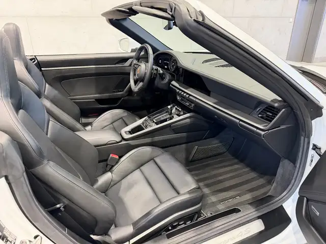 Porsche 911 Carrera 4S PDK Cabriolet / Approved / LED / BOSE Ansicht 26