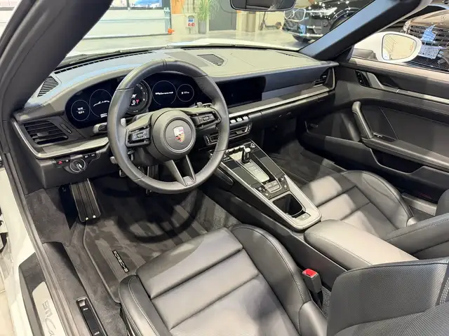 Porsche 911 Carrera 4S PDK Cabriolet / Approved / LED / BOSE Ansicht 25
