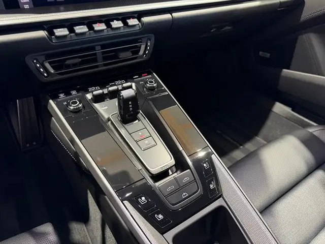 Porsche 911 Carrera 4S PDK Cabriolet / Approved / LED / BOSE Ansicht 40