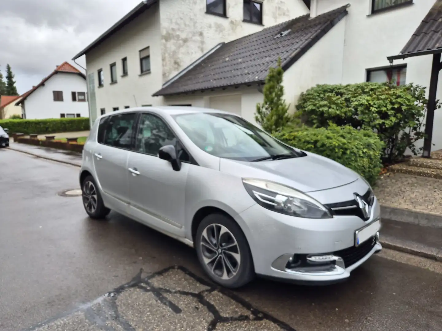 Renault Scenic Scenic Diesel dCi 110 EDC Bose Edition Silber - 1