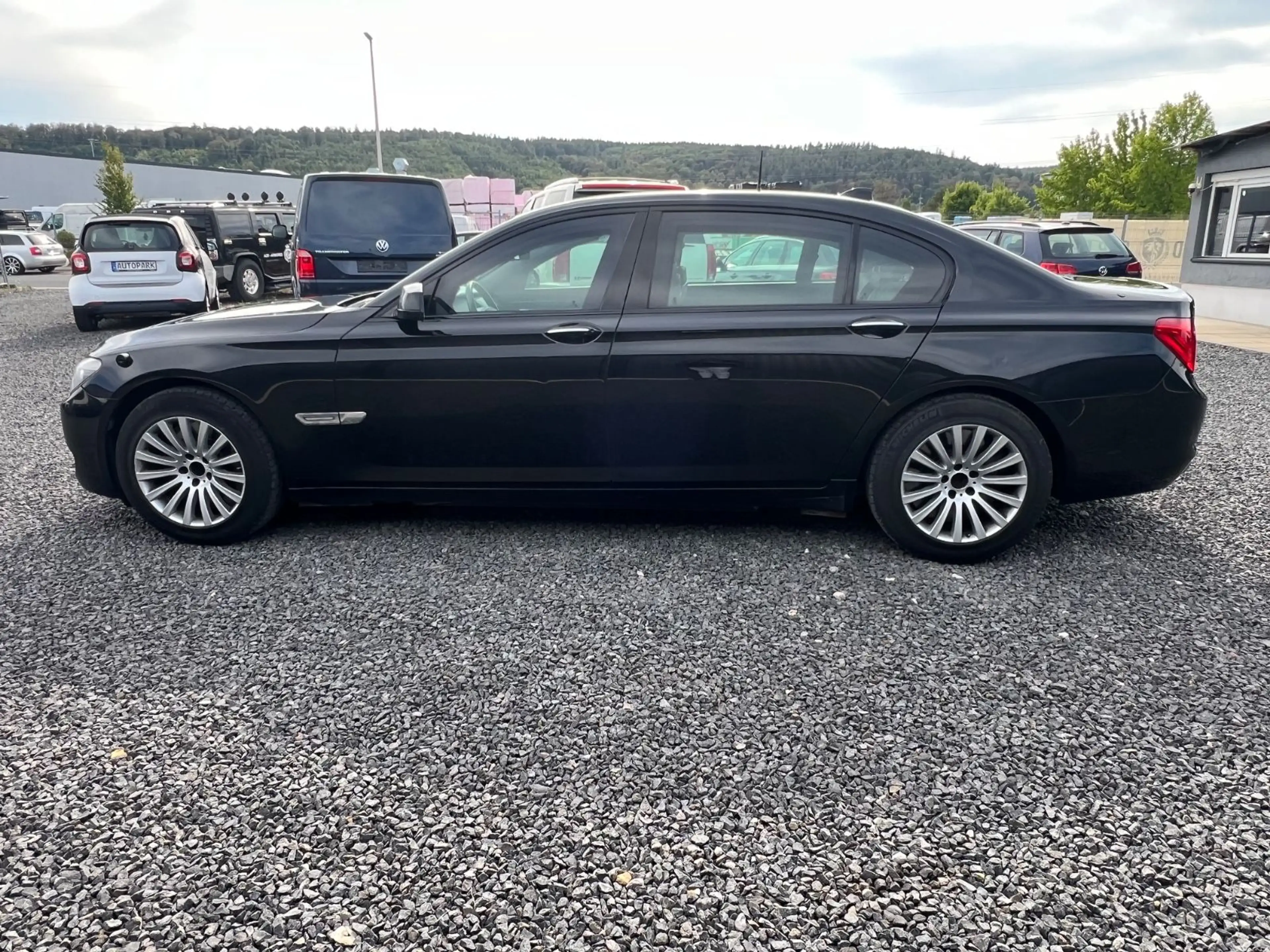 BMW 750 Li HIGH SECURITY*ARMORED*GEPANZERT*VR9/B7* — photo 8