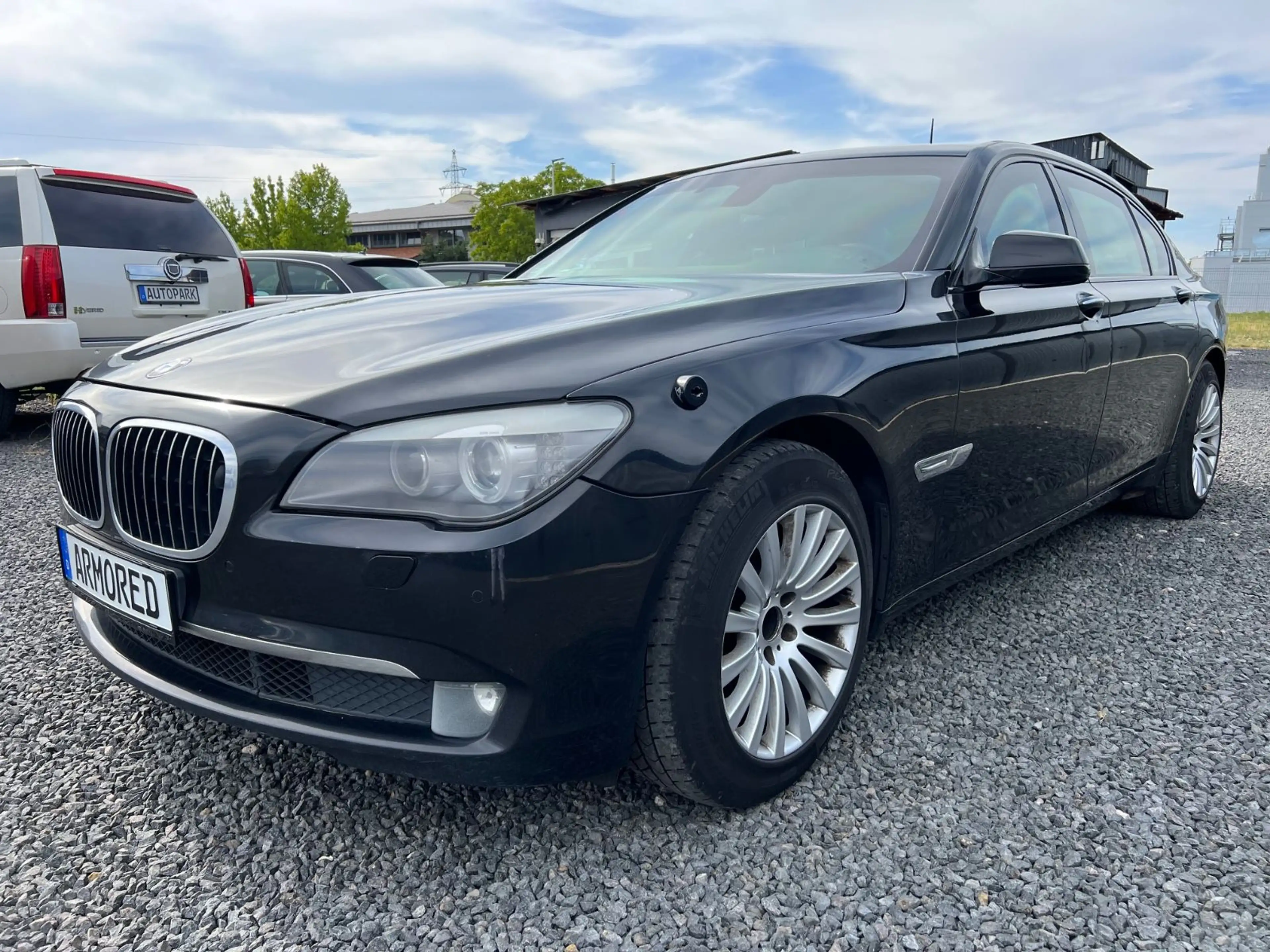 BMW 750 Li HIGH SECURITY*ARMORED*GEPANZERT*VR9/B7*