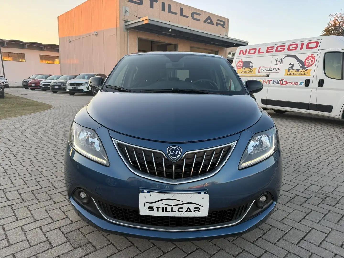 Lancia Ypsilon Ypsilon III 2023 1.0 firefly hybrid GOLD Plus Blu/Azzurro - 2