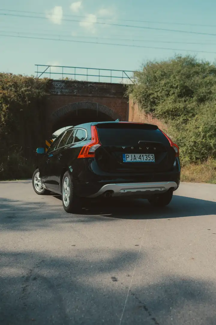 Volvo V60 T6 AWD Geartronic Summum - 2