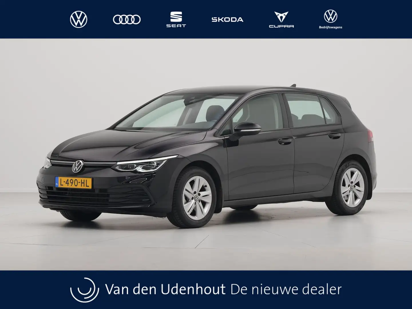 Volkswagen Golf 1.5 TSI 130pk Life Business Navigatie Trekhaak Sto Zwart - 1