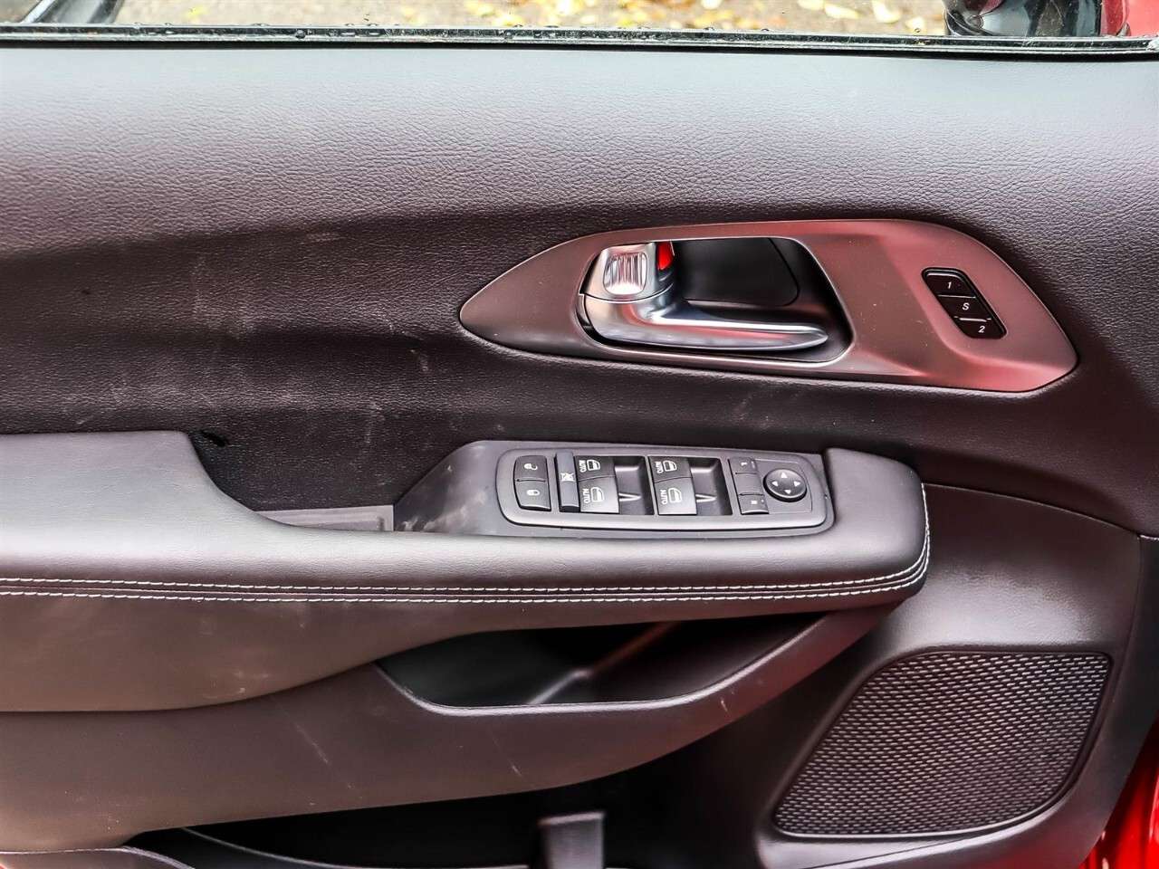 2026 Chrysler Pacifica Select FWD — photo 1