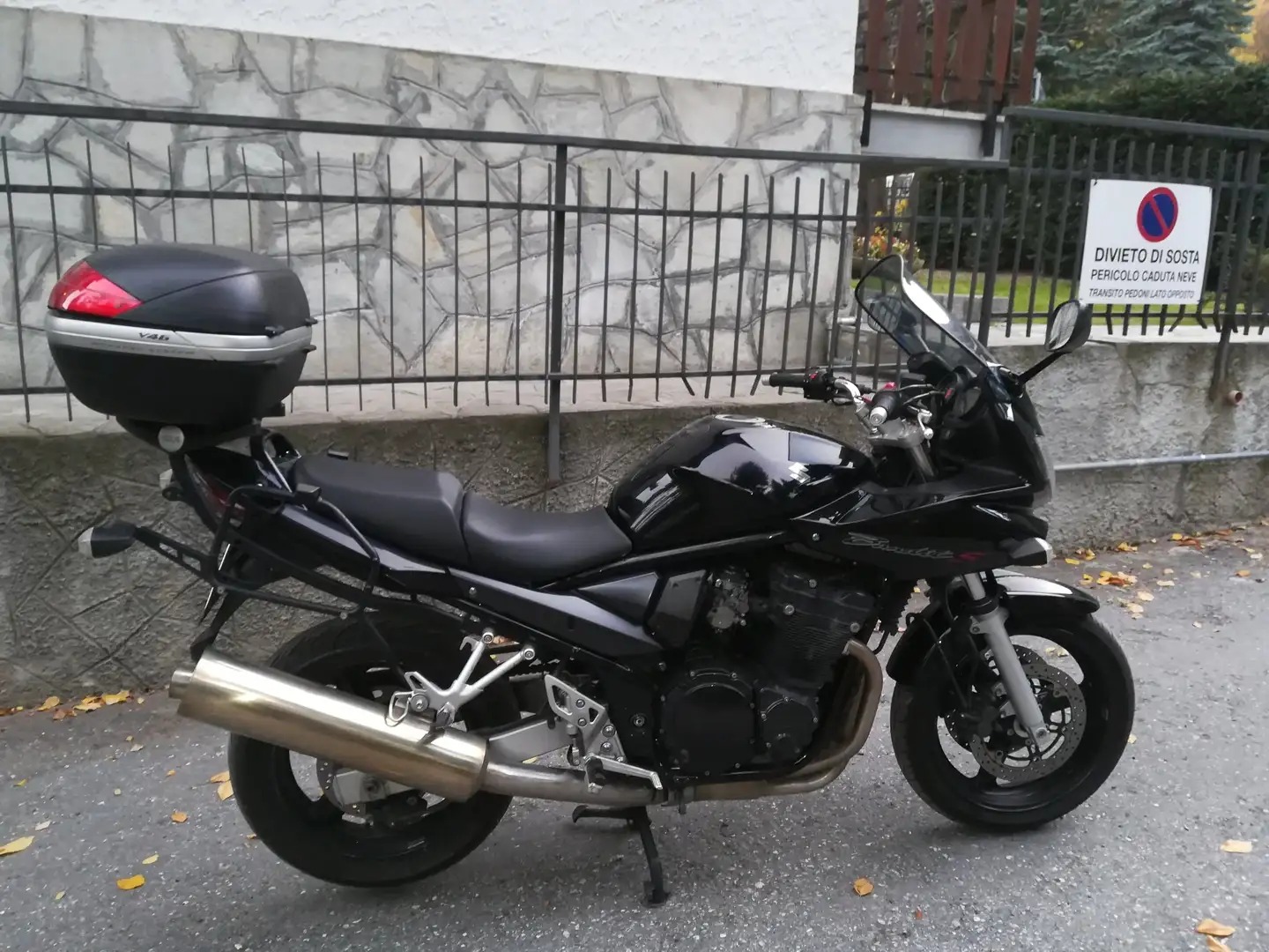 Suzuki Bandit 650 S Чорний - 1