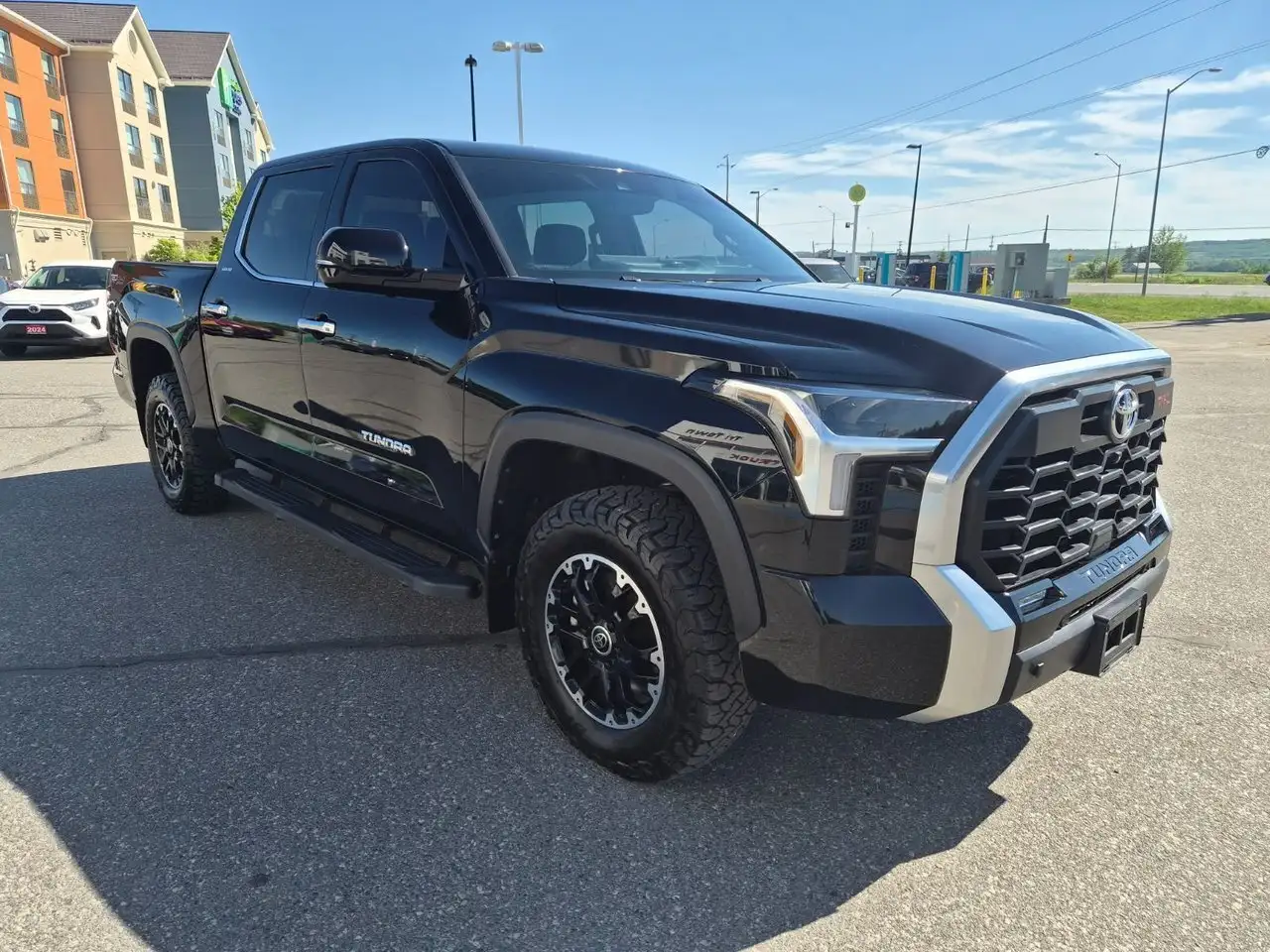 Toyota Tundra снимка Toyota Tundra
