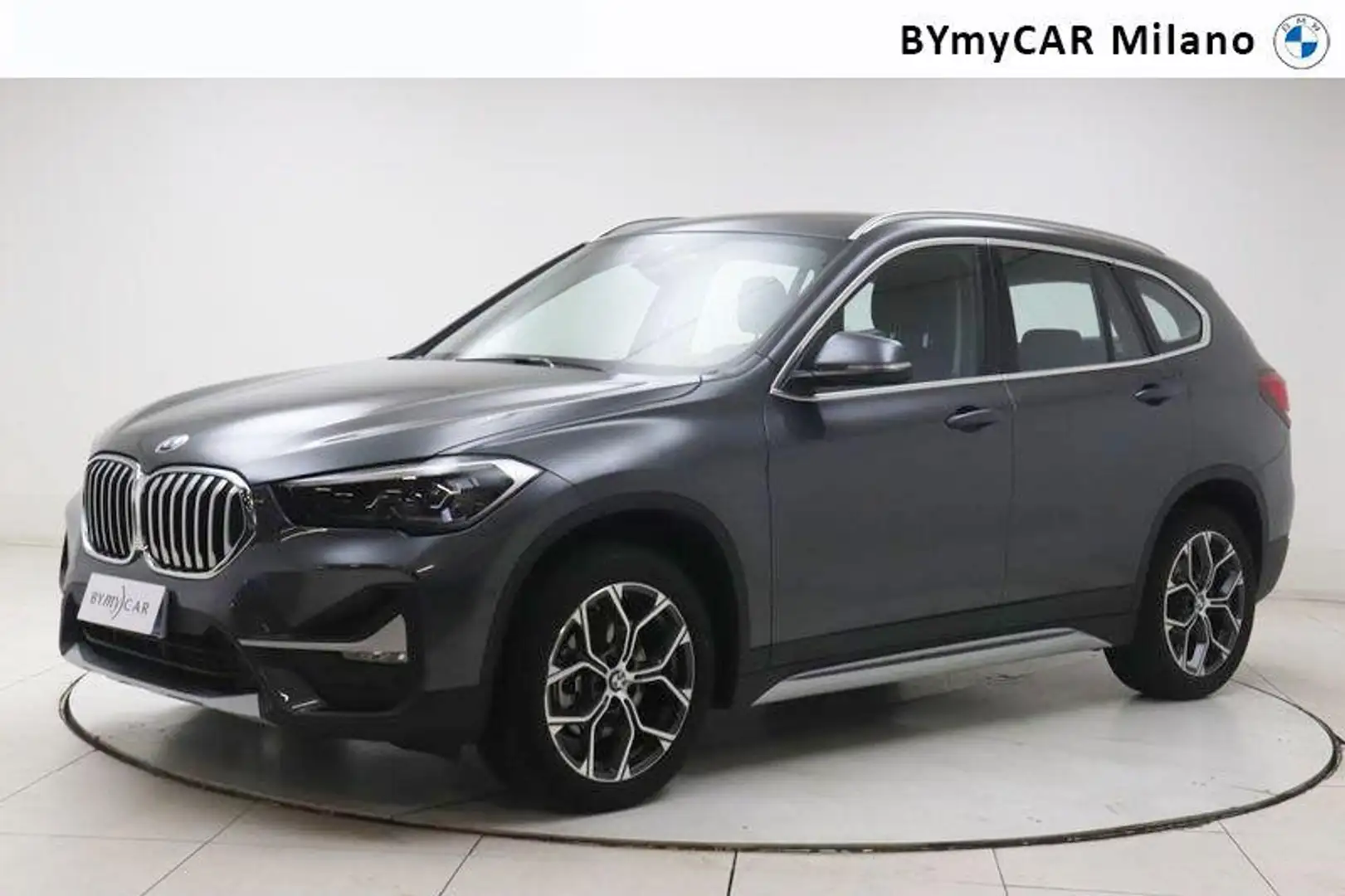 BMW X1 sdrive18i xLine Plus 136cv auto Grigio - 1
