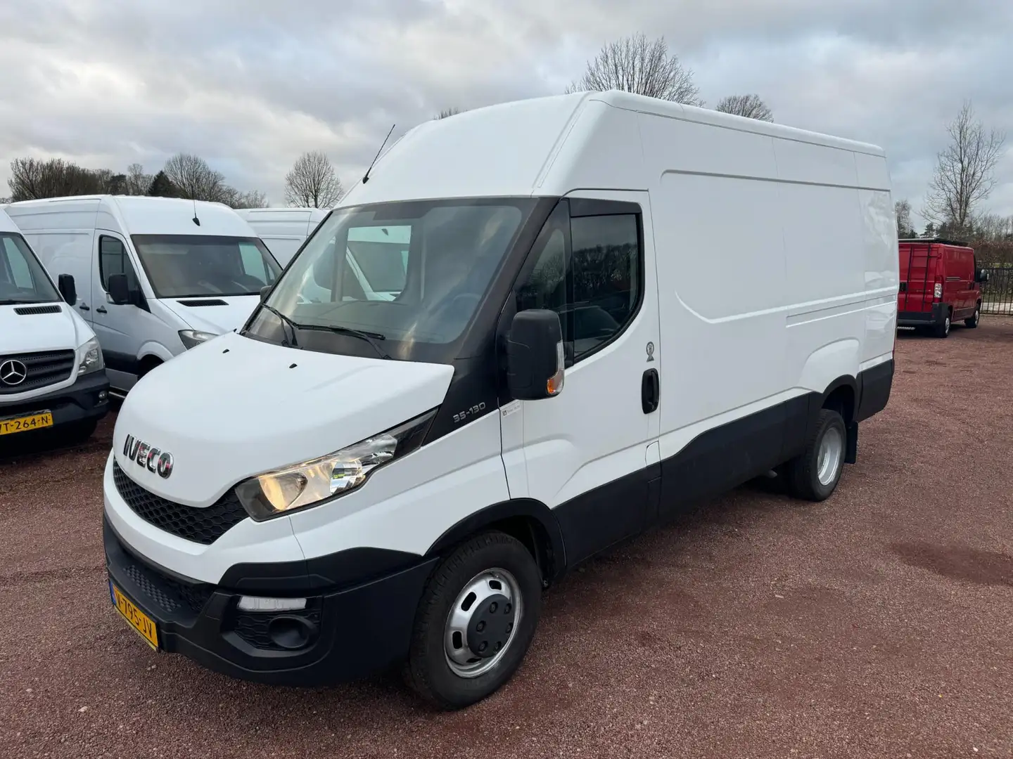 Iveco Daily 35C13V 2.3 L2H2 Dubbel Lucht Airco (40C 50C) Blanc - 1
