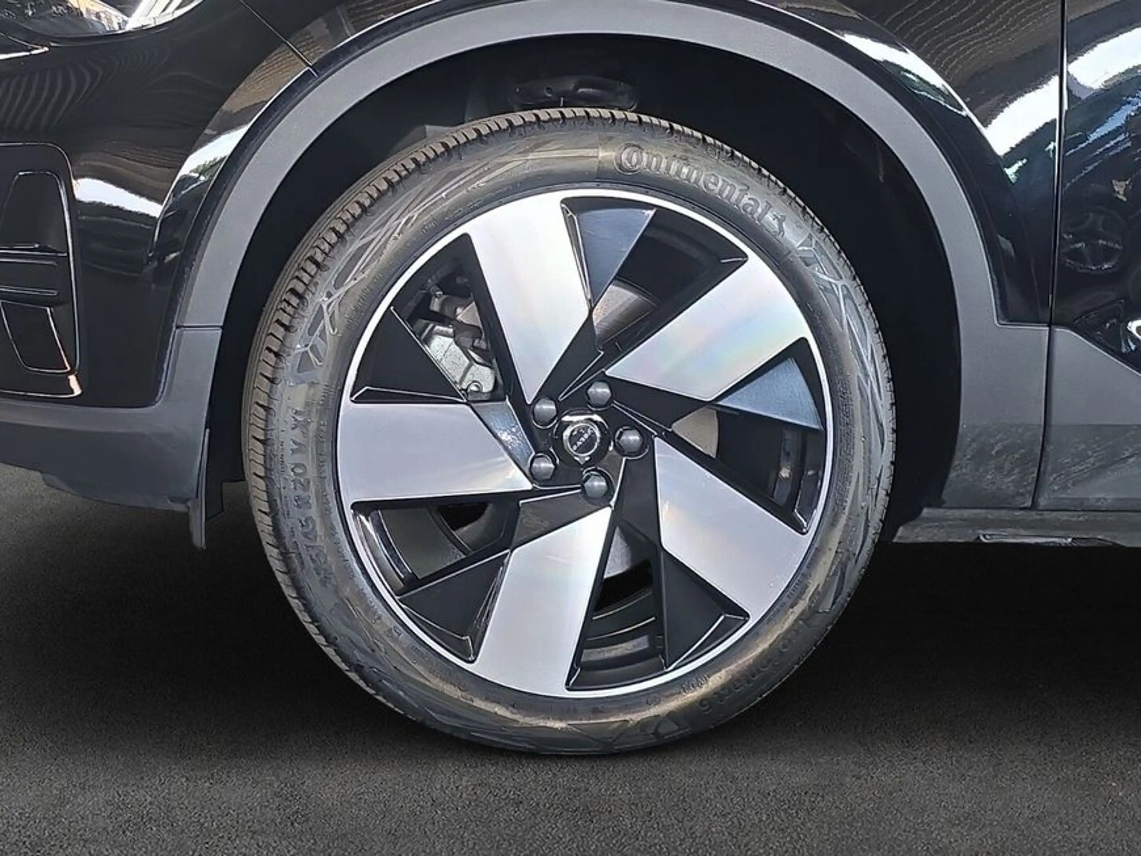 Volvo C40 Recharge Single Motor Plus — photo 14