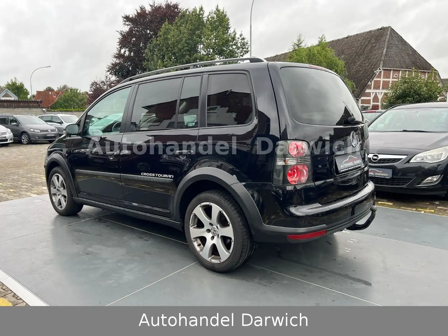 Volkswagen Touran 1.4 TSI CrossTouran DSG AHK Top S.Heft Schwarz - 2
