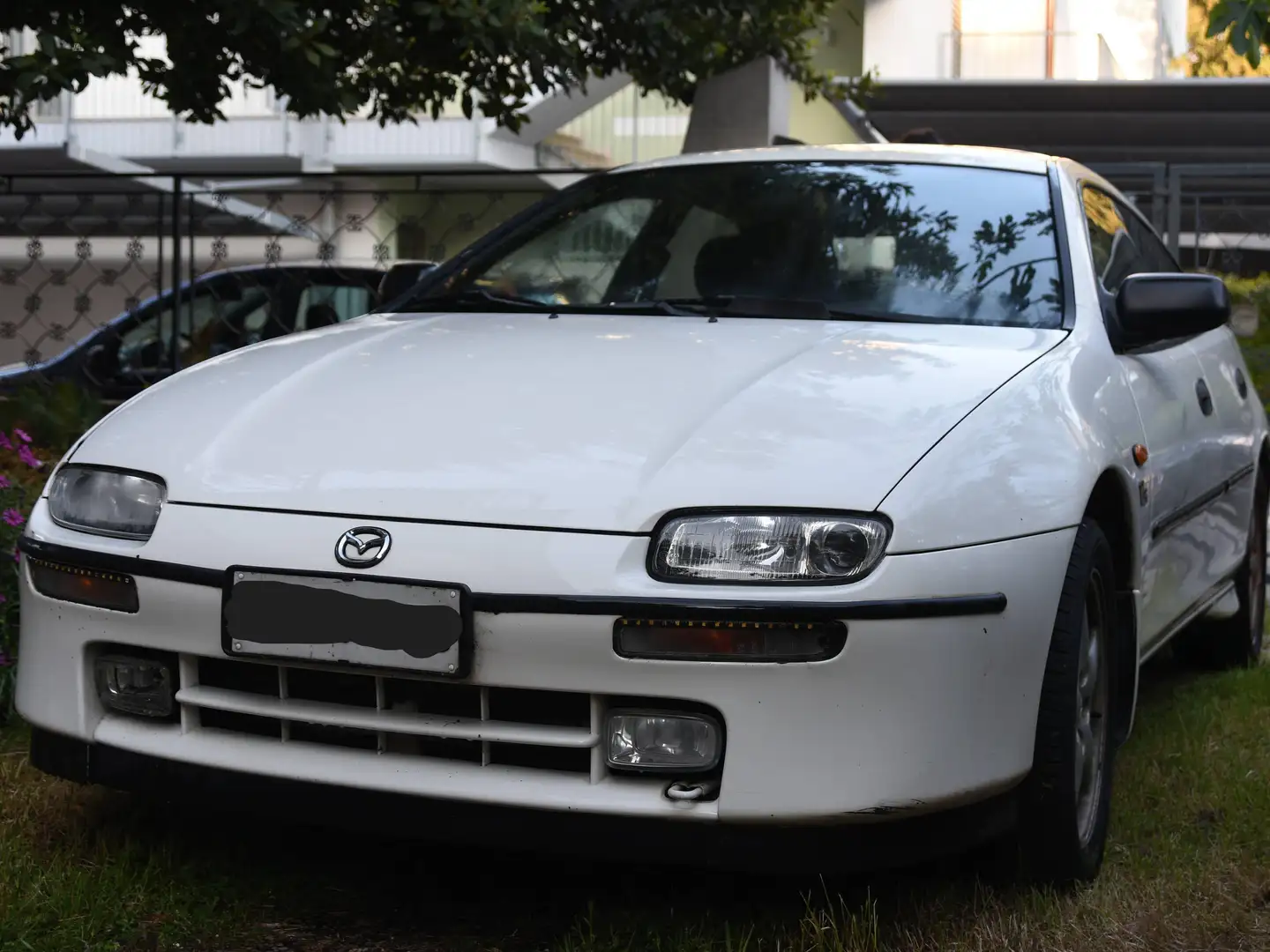 Mazda 323 323F Lantis 2.0 24v GT Weiß - 1