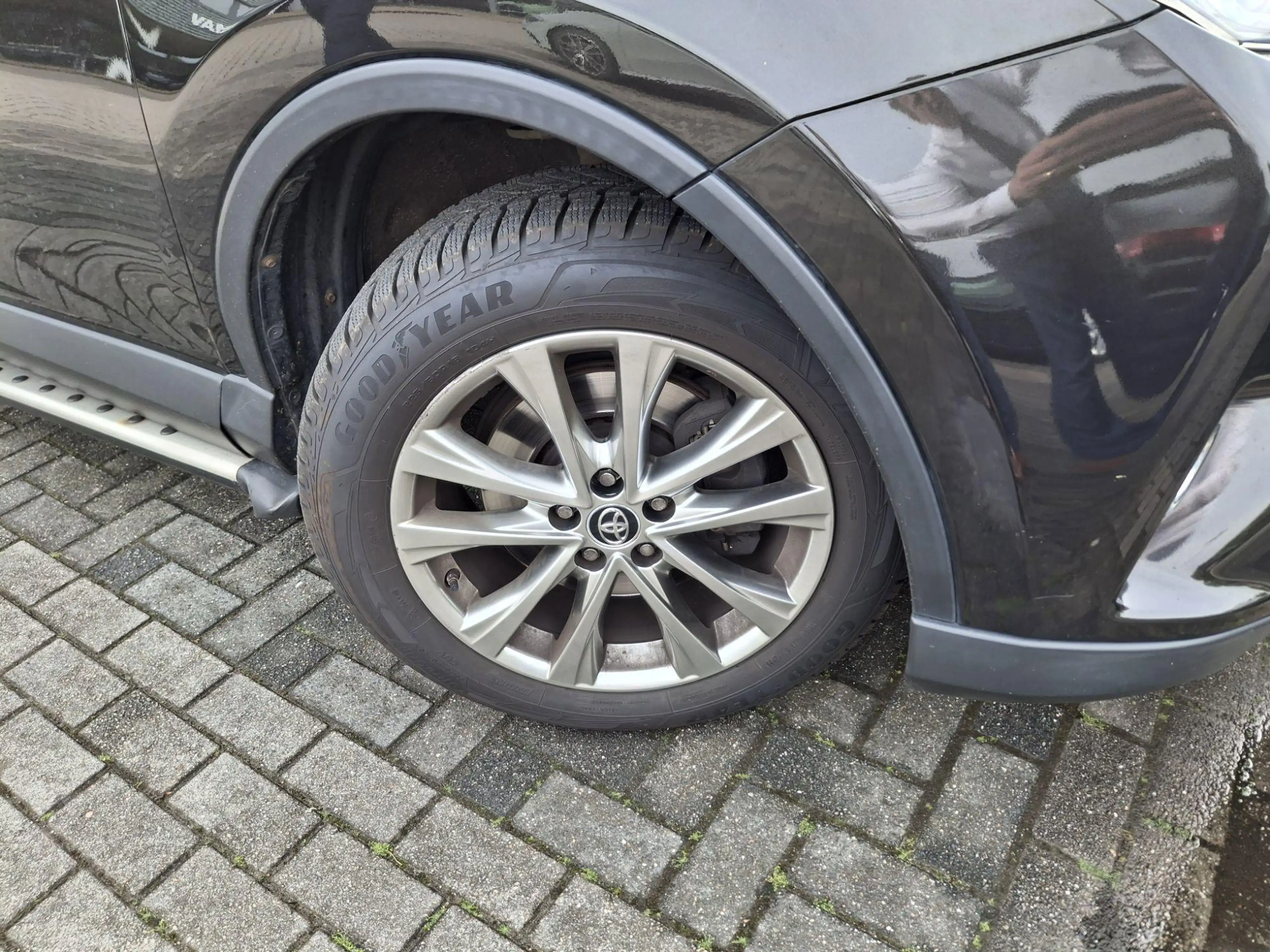 Toyota RAV 4 2.5 Hybrid AWD Executive — photo 11