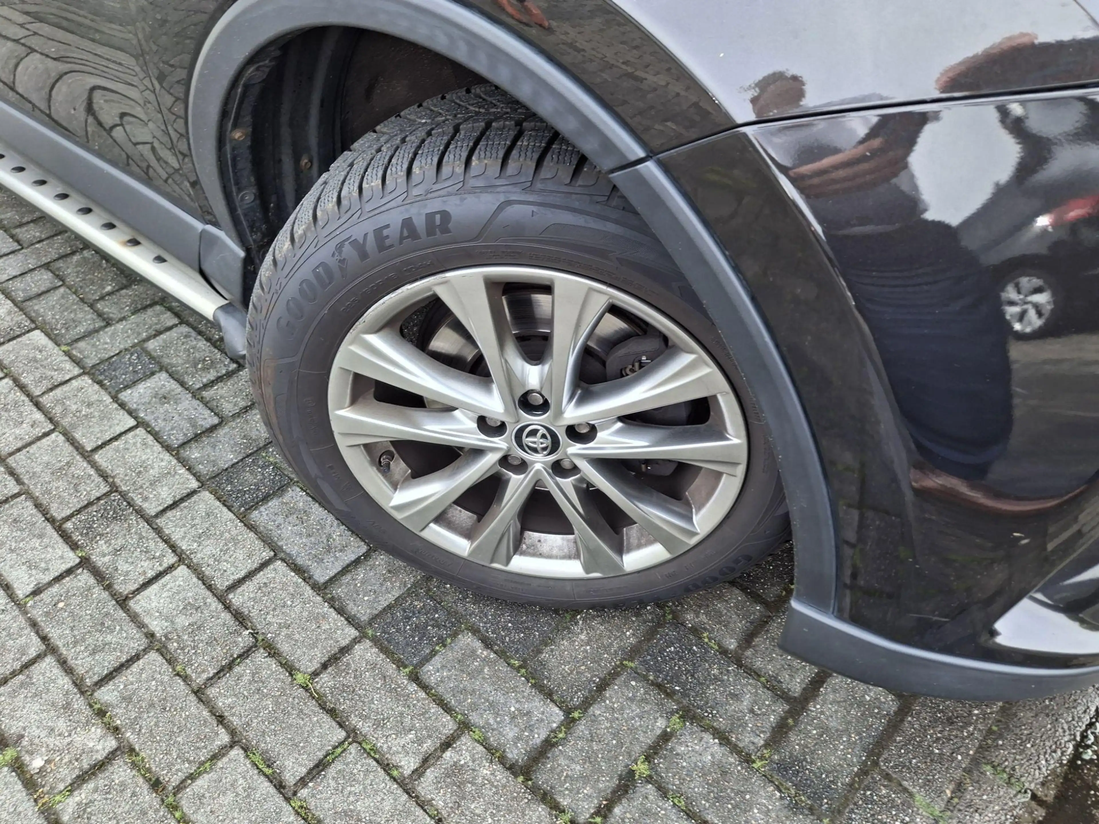 Toyota RAV 4 2.5 Hybrid AWD Executive — photo 13