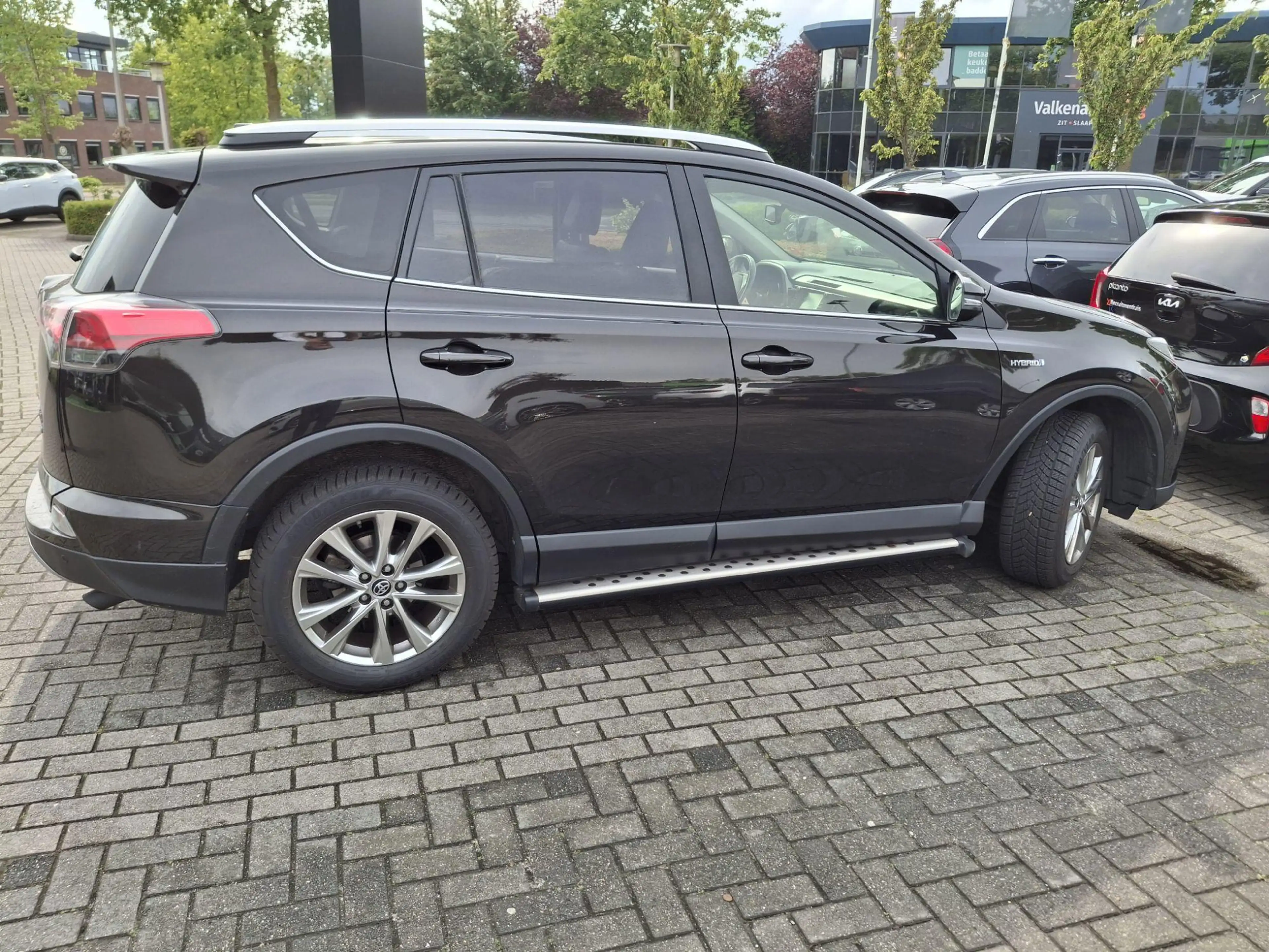 Toyota RAV 4 2.5 Hybrid AWD Executive — photo 10