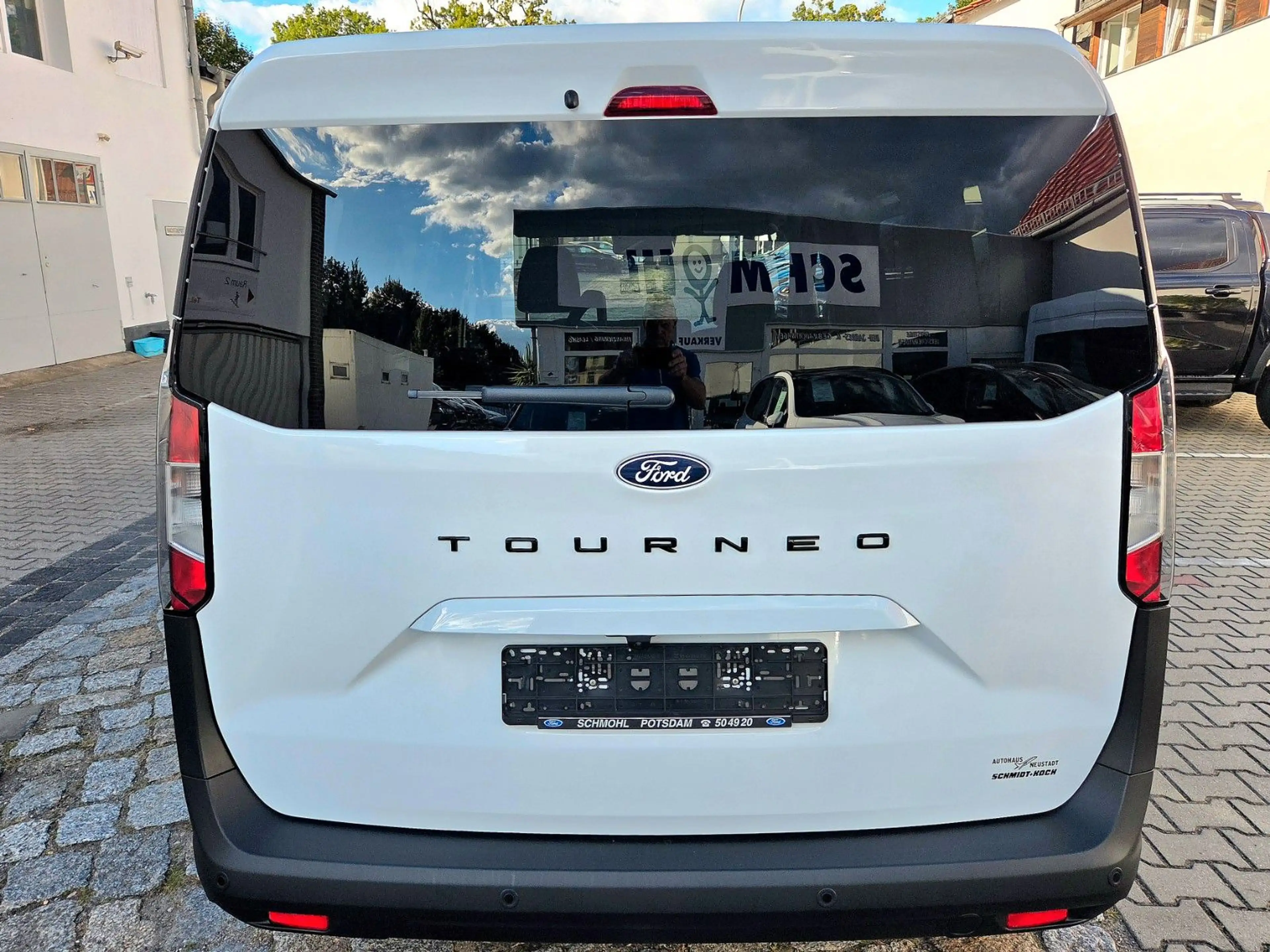 Ford Tourneo Courier Trend Navi Allwetter Totwinkel — photo 4