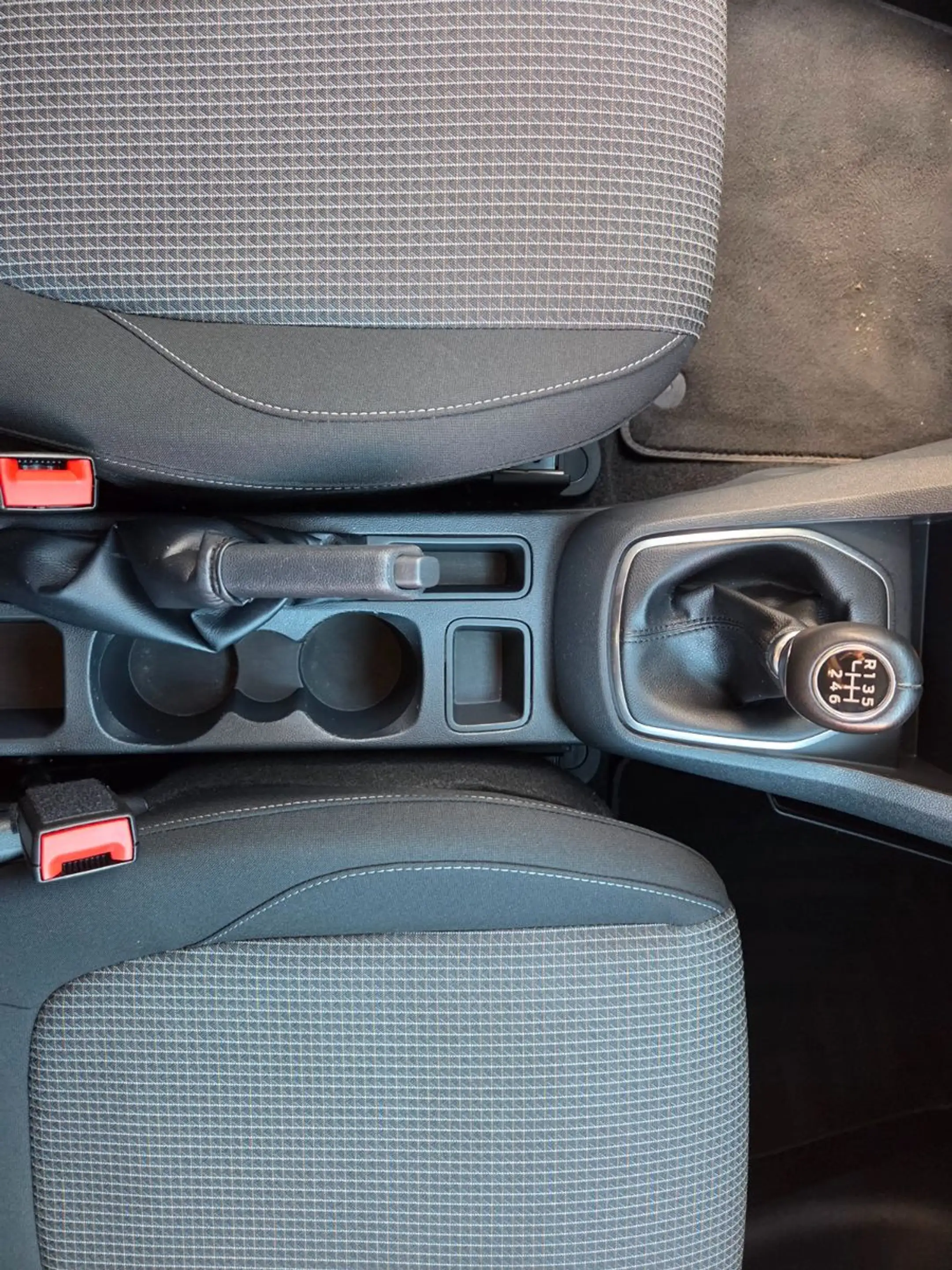Ford Tourneo Courier Trend Navi Allwetter Totwinkel — photo 26