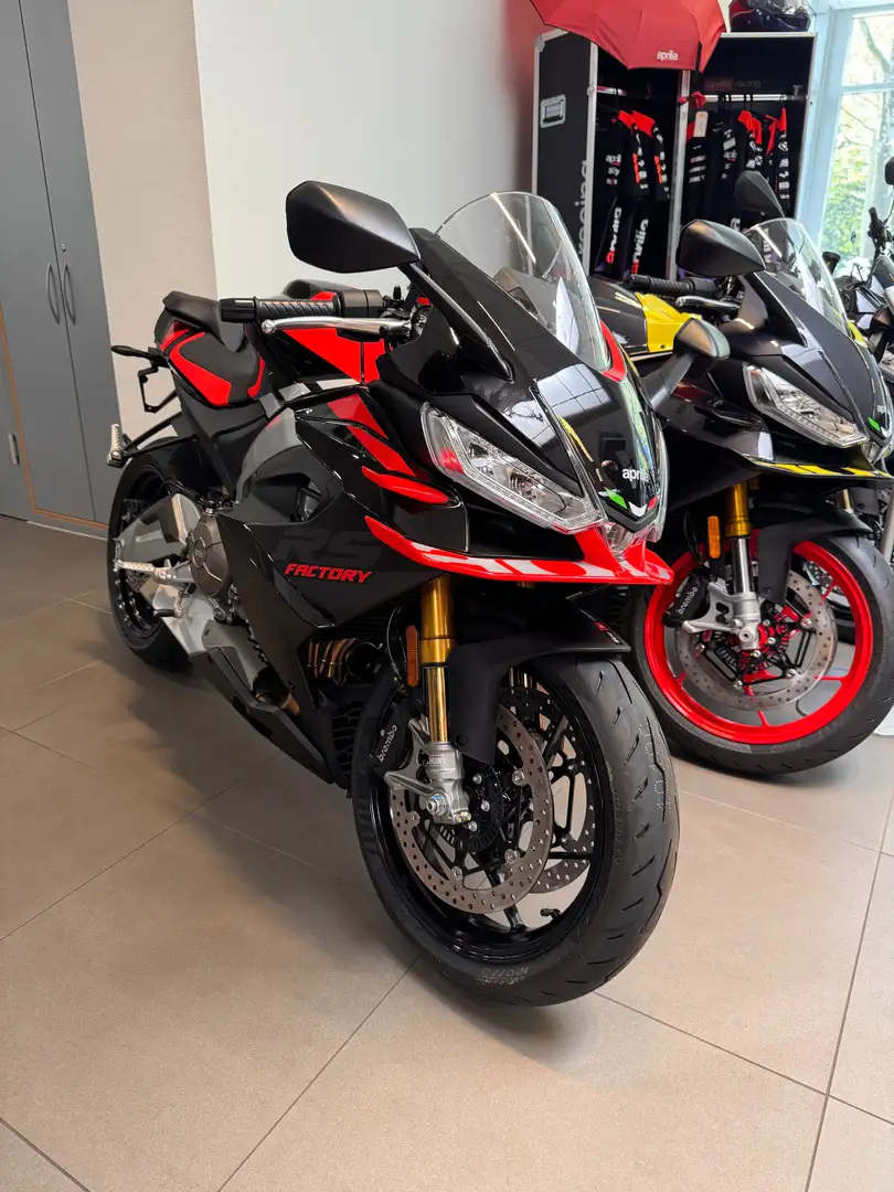 Aprilia RS 660 RS 660 FACTORY E5+ DARK BANSHEE Černá - 1