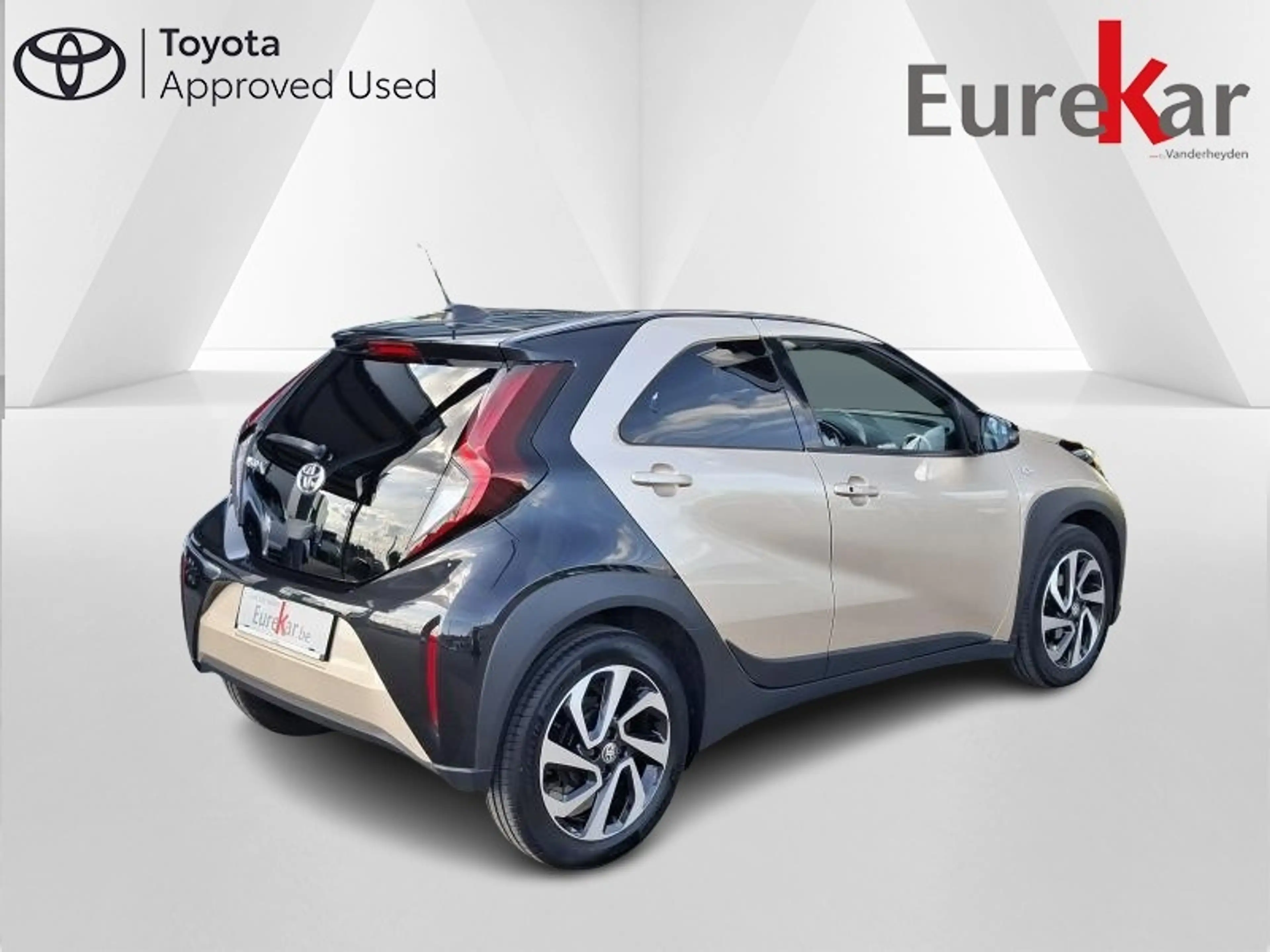 Toyota Aygo X PULSE — photo 3