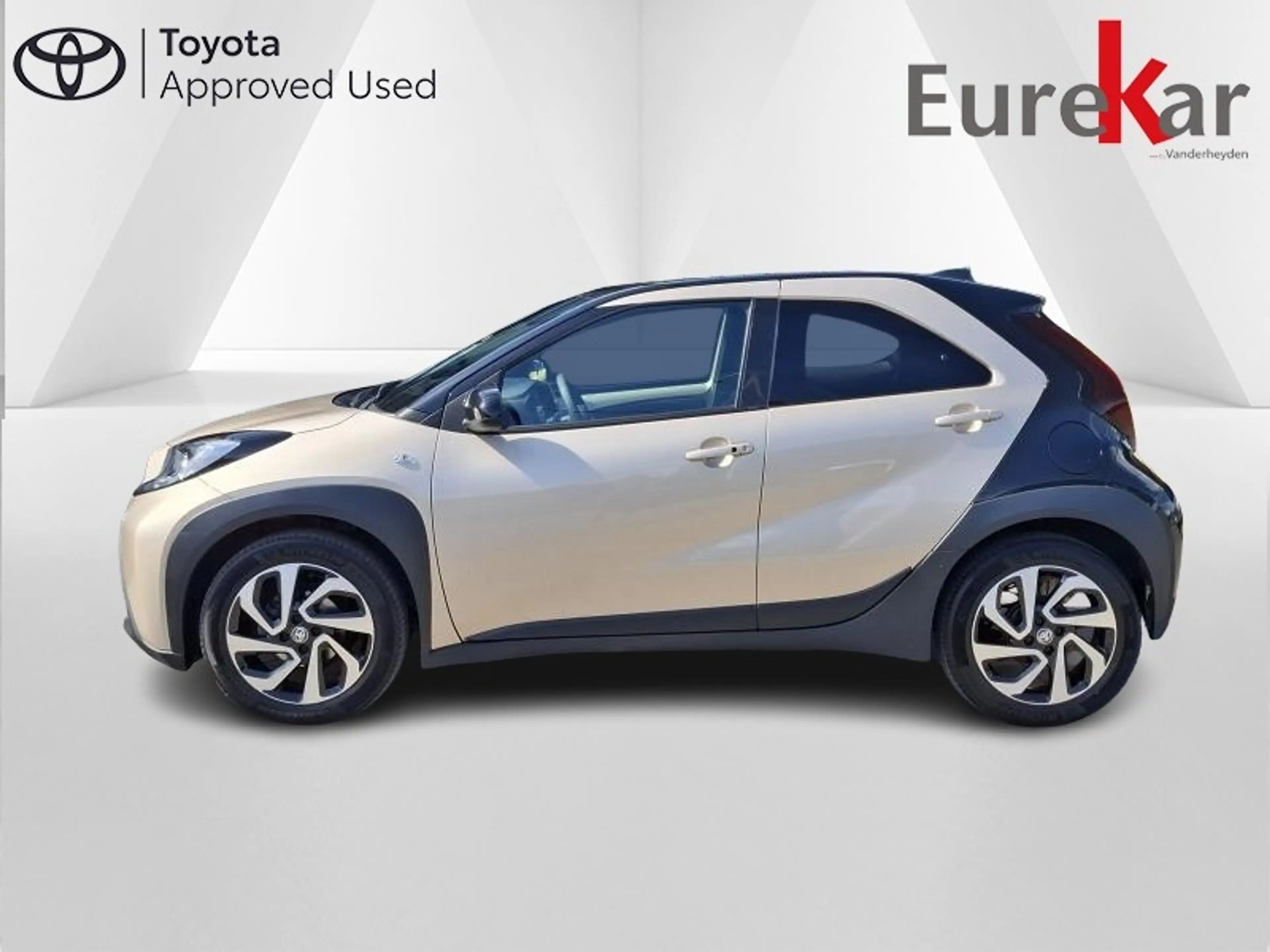 Toyota Aygo X PULSE — photo 2