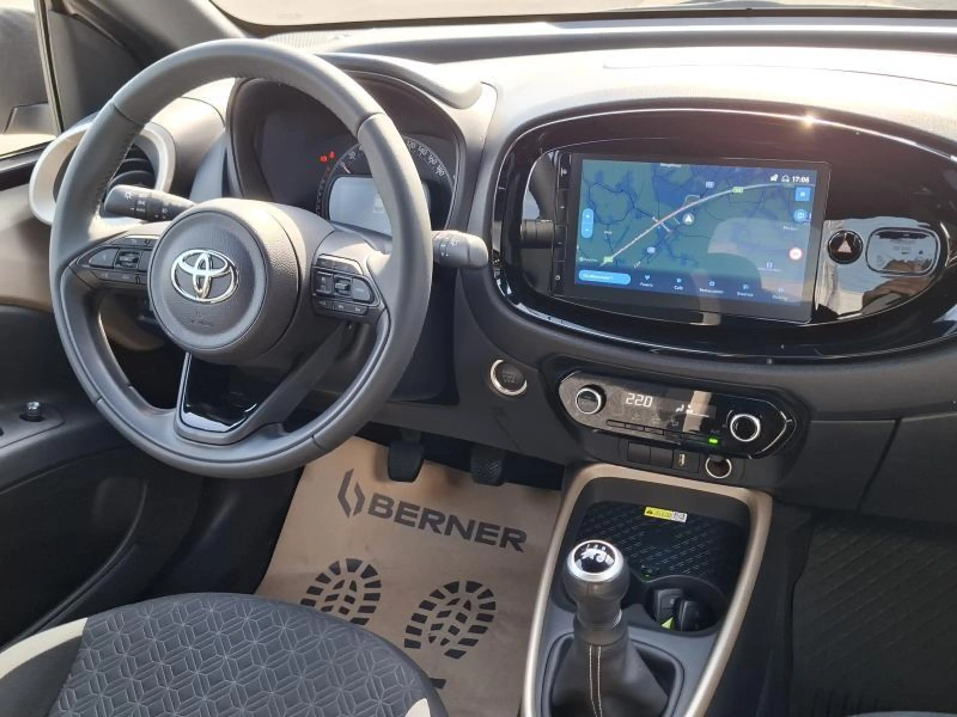 Toyota Aygo X PULSE — photo 13