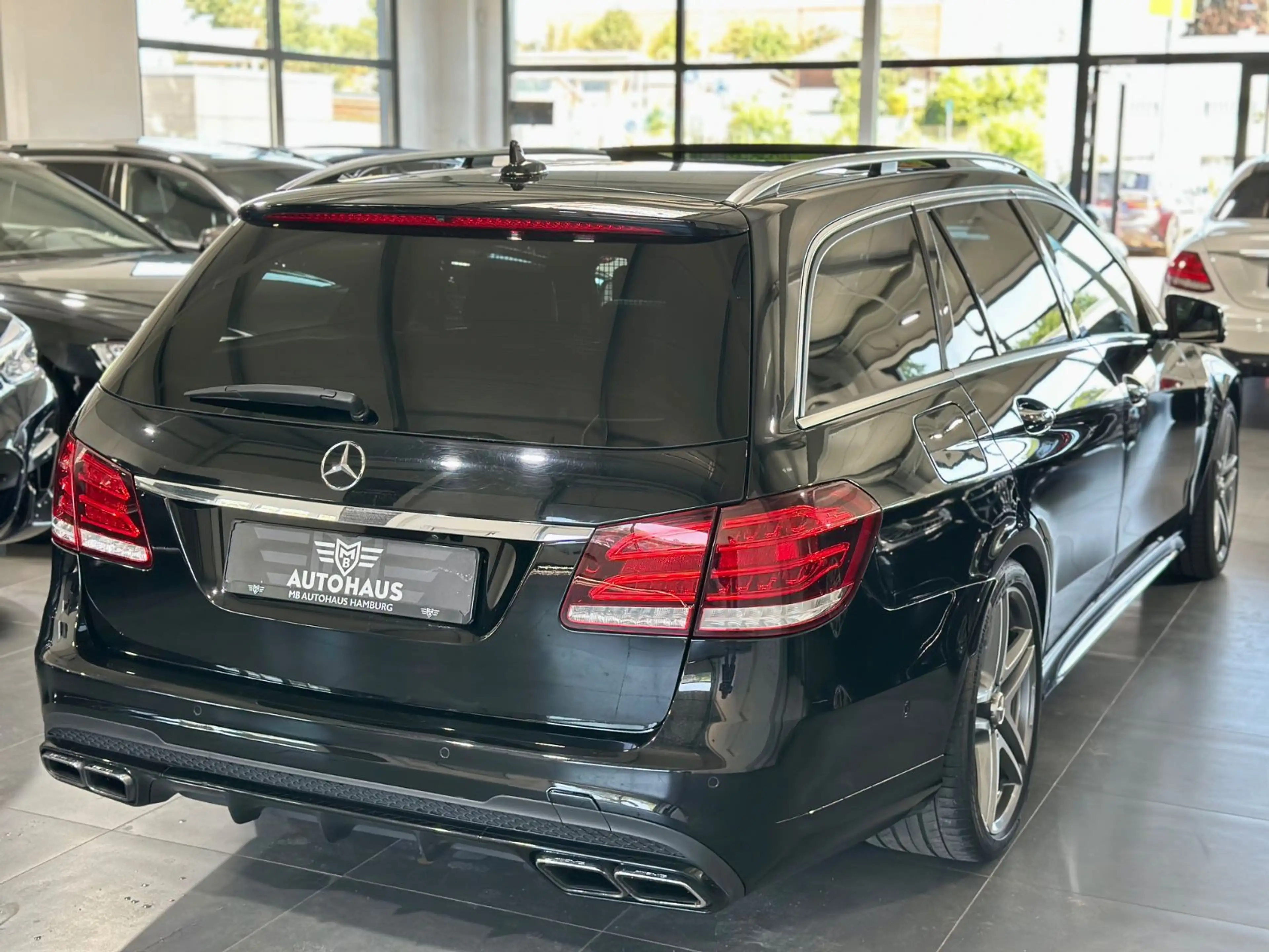 Mercedes-Benz E 63 AMG 4-Matic,B&O,TV,LED,AMG-Perfomance,VOLL — photo 21