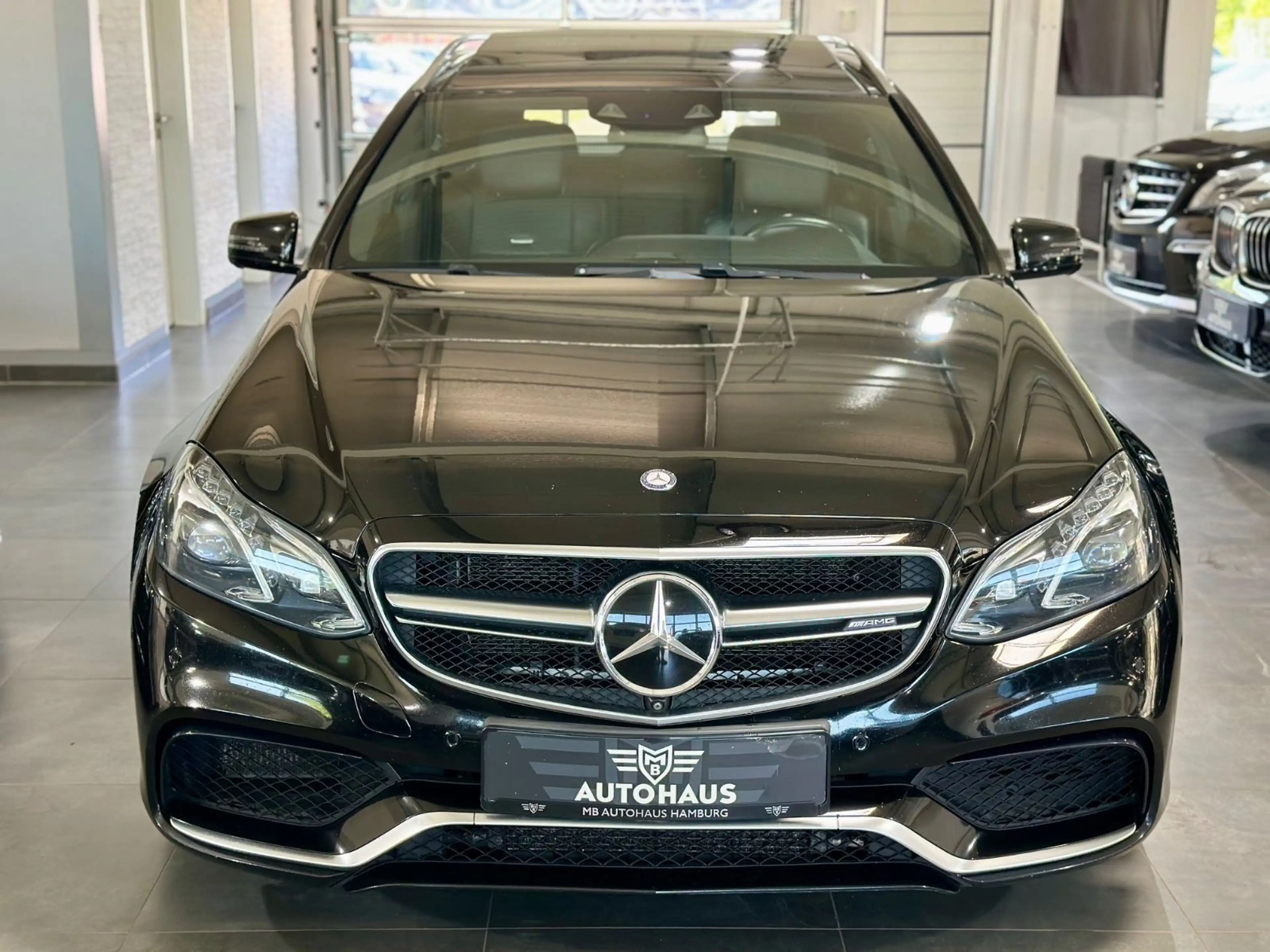 Mercedes-Benz E 63 AMG 4-Matic,B&O,TV,LED,AMG-Perfomance,VOLL — photo 3