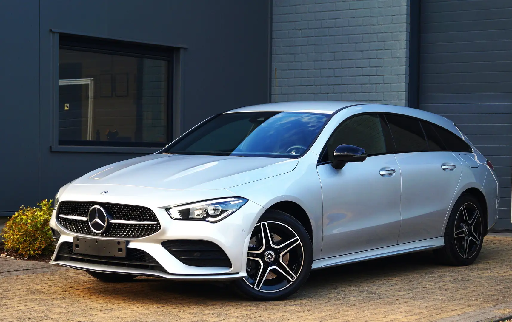 Mercedes-Benz CLA 250 CLA 250e PHEV AMG Camera Carplay Break Argent - 2