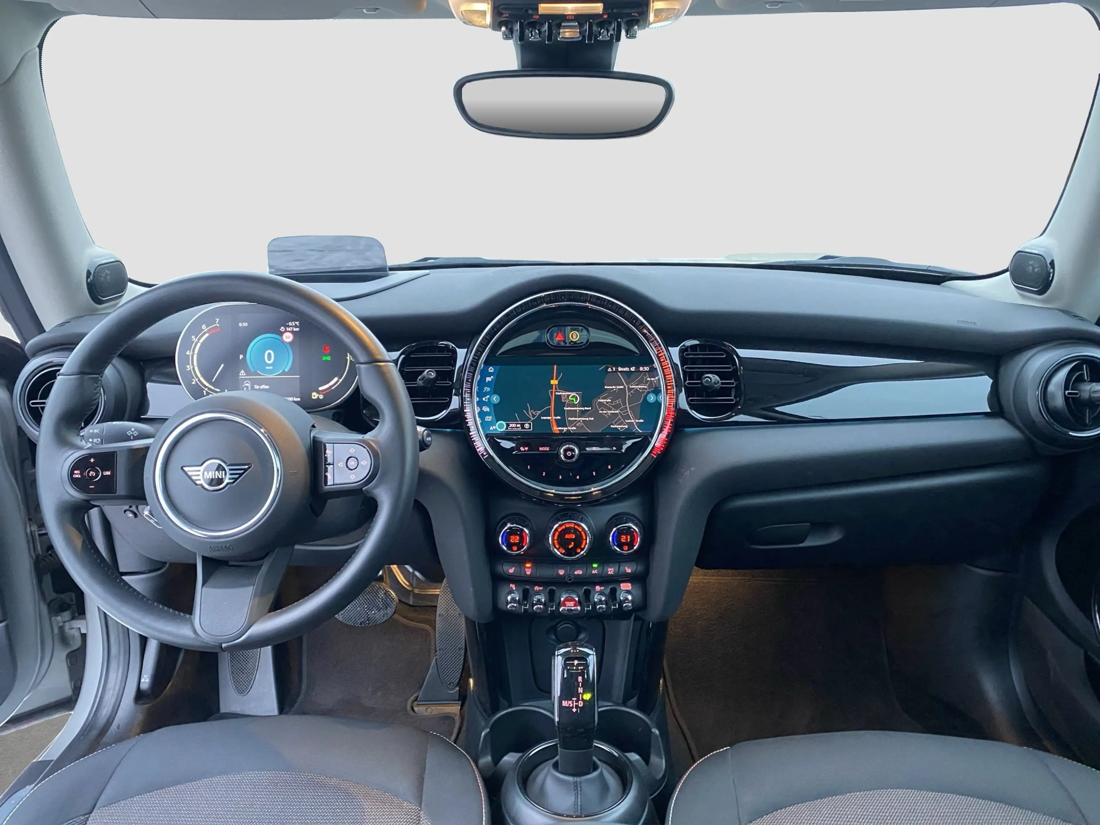 MINI Cooper Aut. Essential Trim PanoSD HUD HiFi H-K 1.Hd. — photo 11