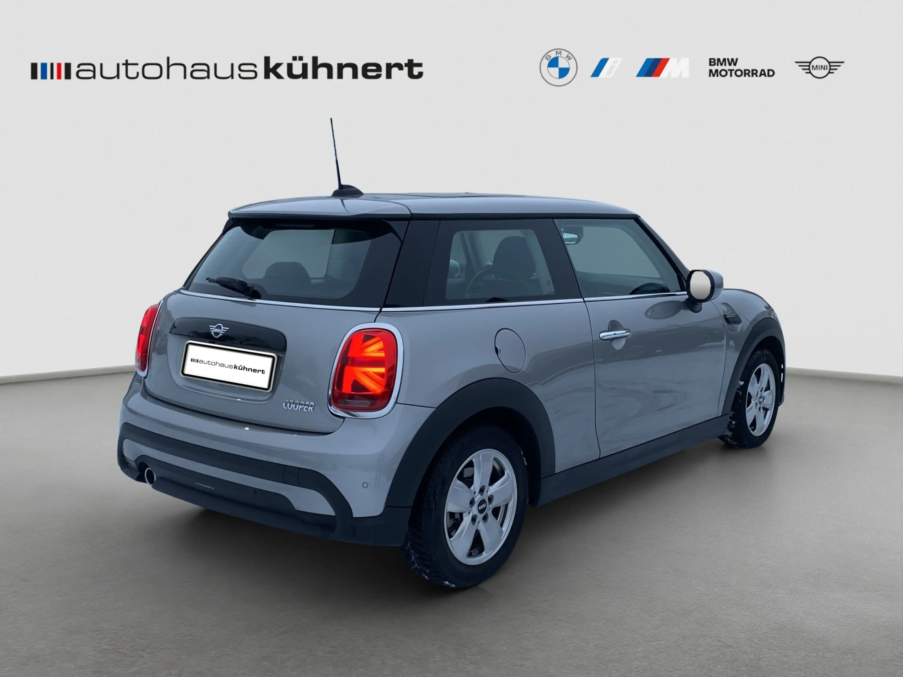 MINI Cooper Aut. Essential Trim PanoSD HUD HiFi H-K 1.Hd. — photo 6