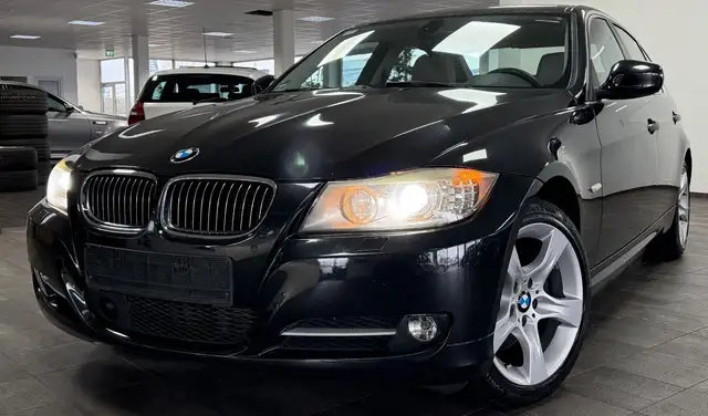 BMW 325 d XENON NAVI PDC LEDER 2.HAND SCHALT WIPPEN