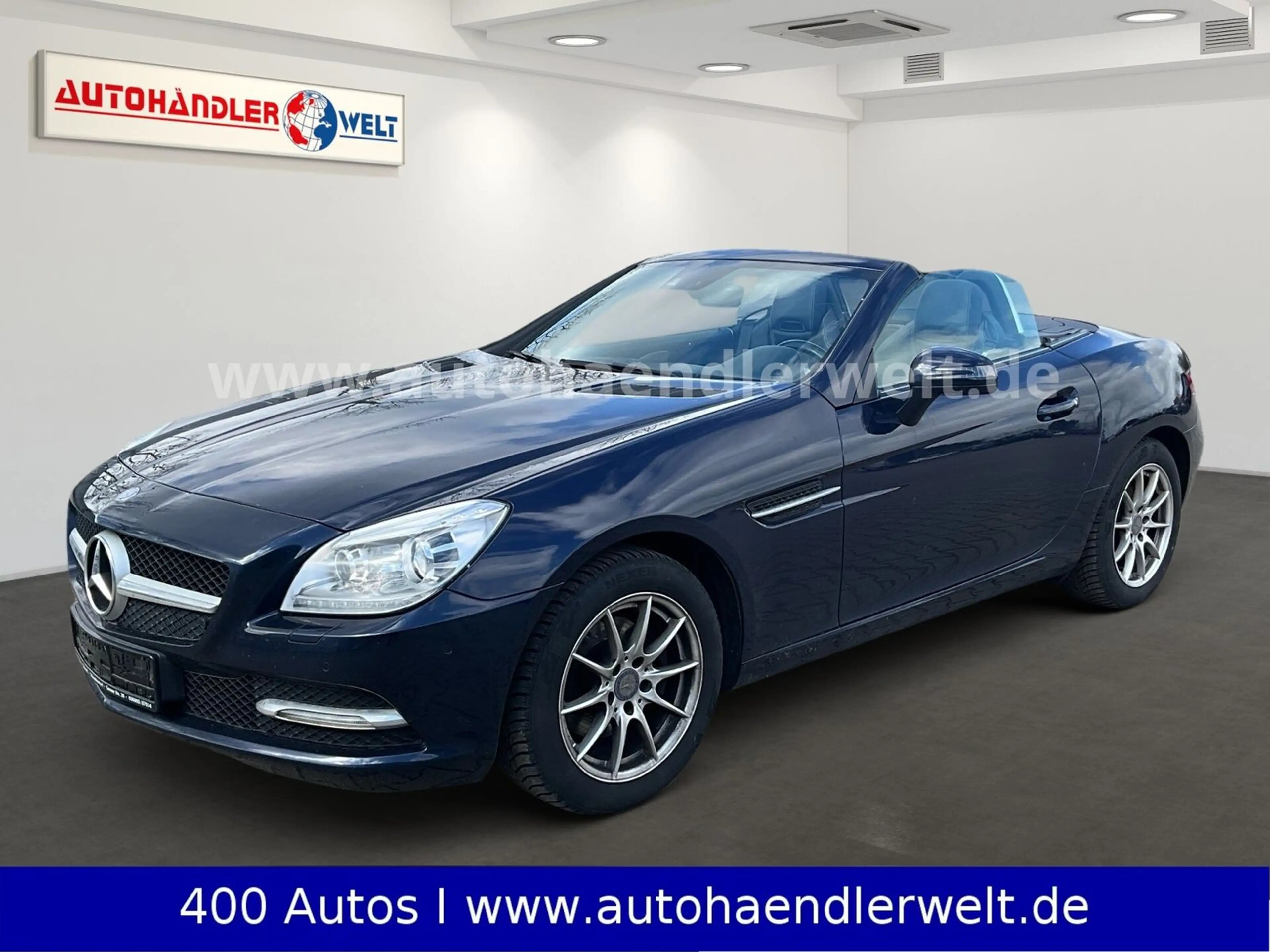 Mercedes-Benz SLK 200 Roadster SLK 200 BlueEfficiency Edition 1 Standa