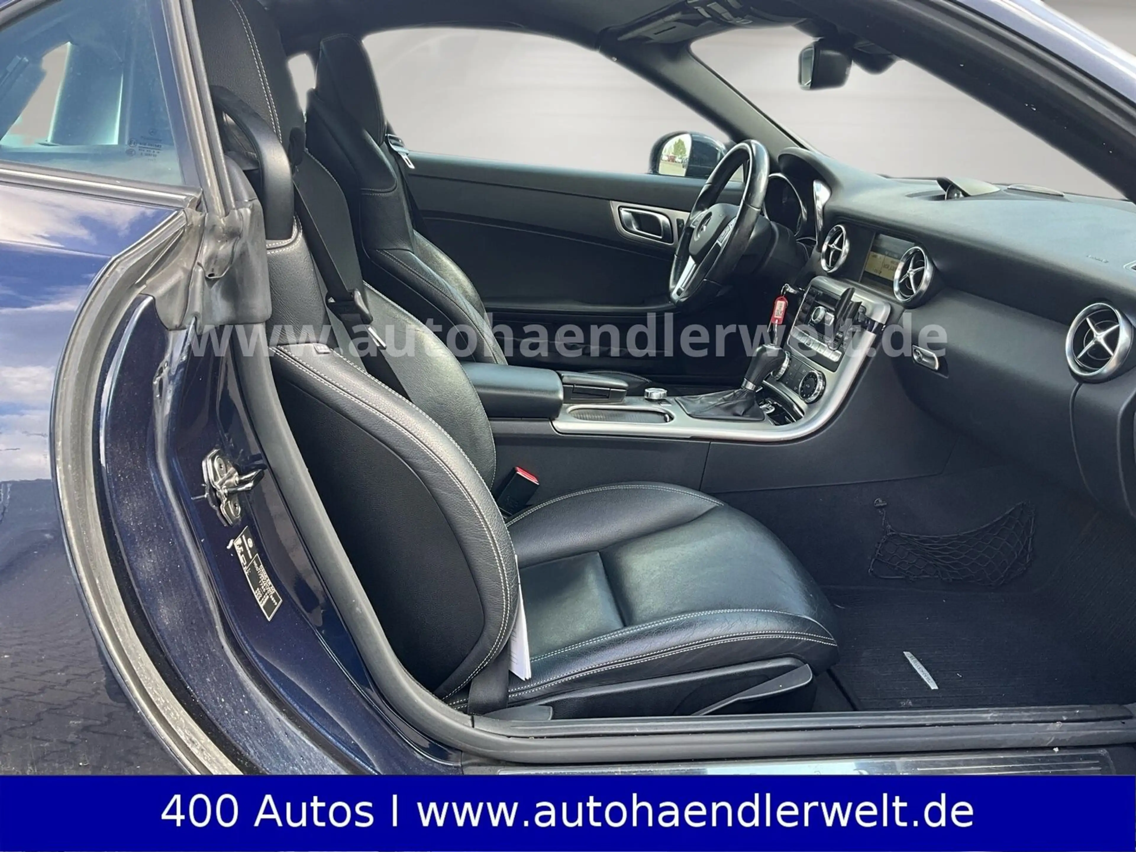 Mercedes-Benz SLK 200 Roadster SLK 200 BlueEfficiency Edition 1 Standa — photo 12