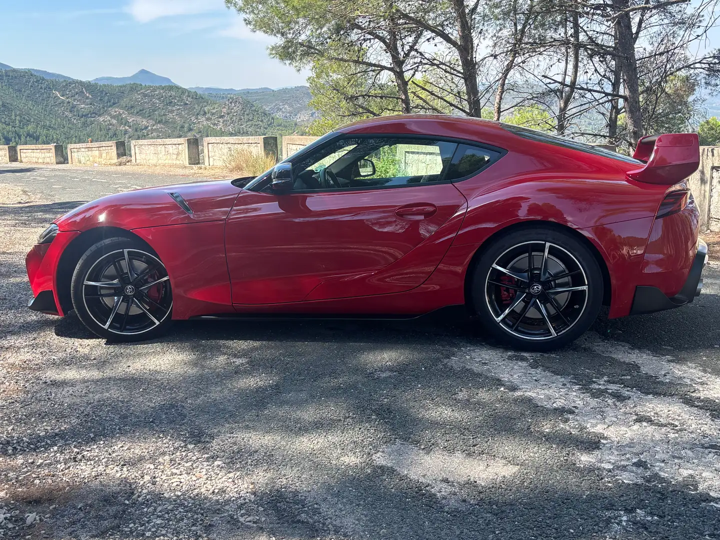 Toyota Supra GR Supra 3.0 Luxury Luxury Rojo - 2