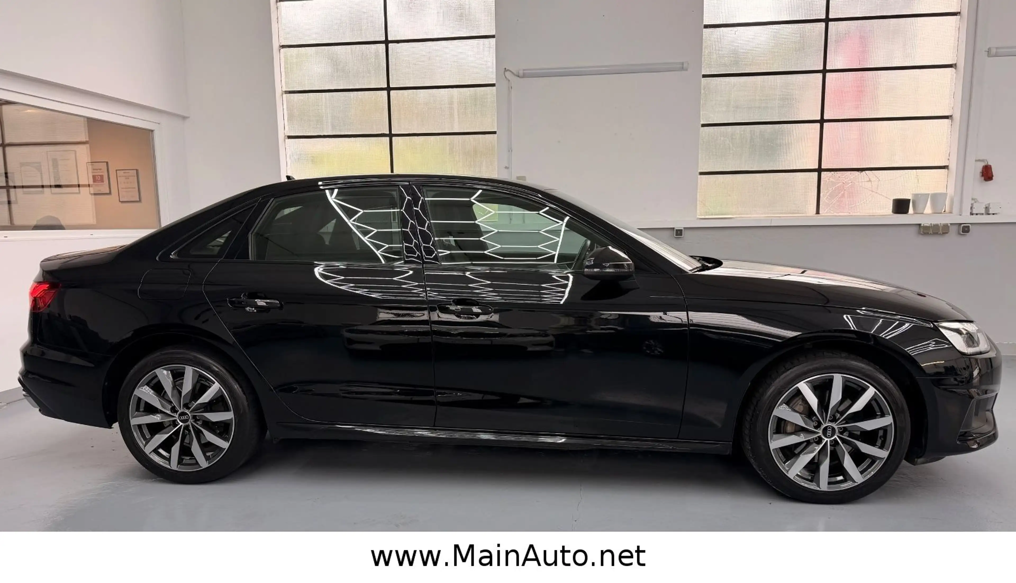 Audi A4 Lim. 40 TDI quattro/VIRTUAL/CAM/LED/CarPlay — photo 6